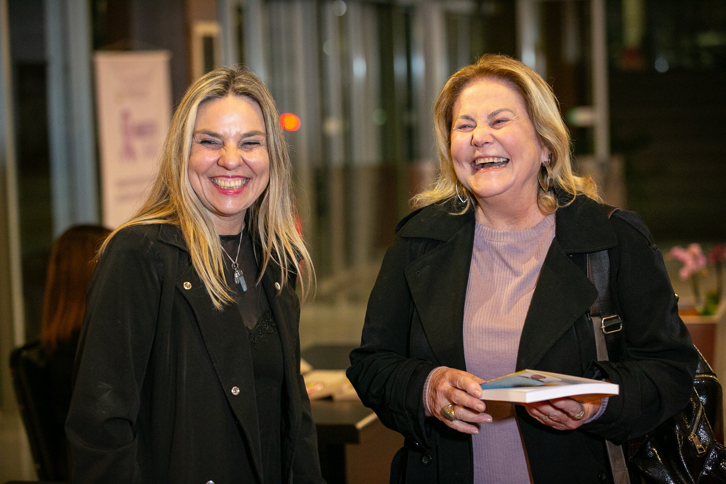 LANÇAMENTO LITERÁRIO - 