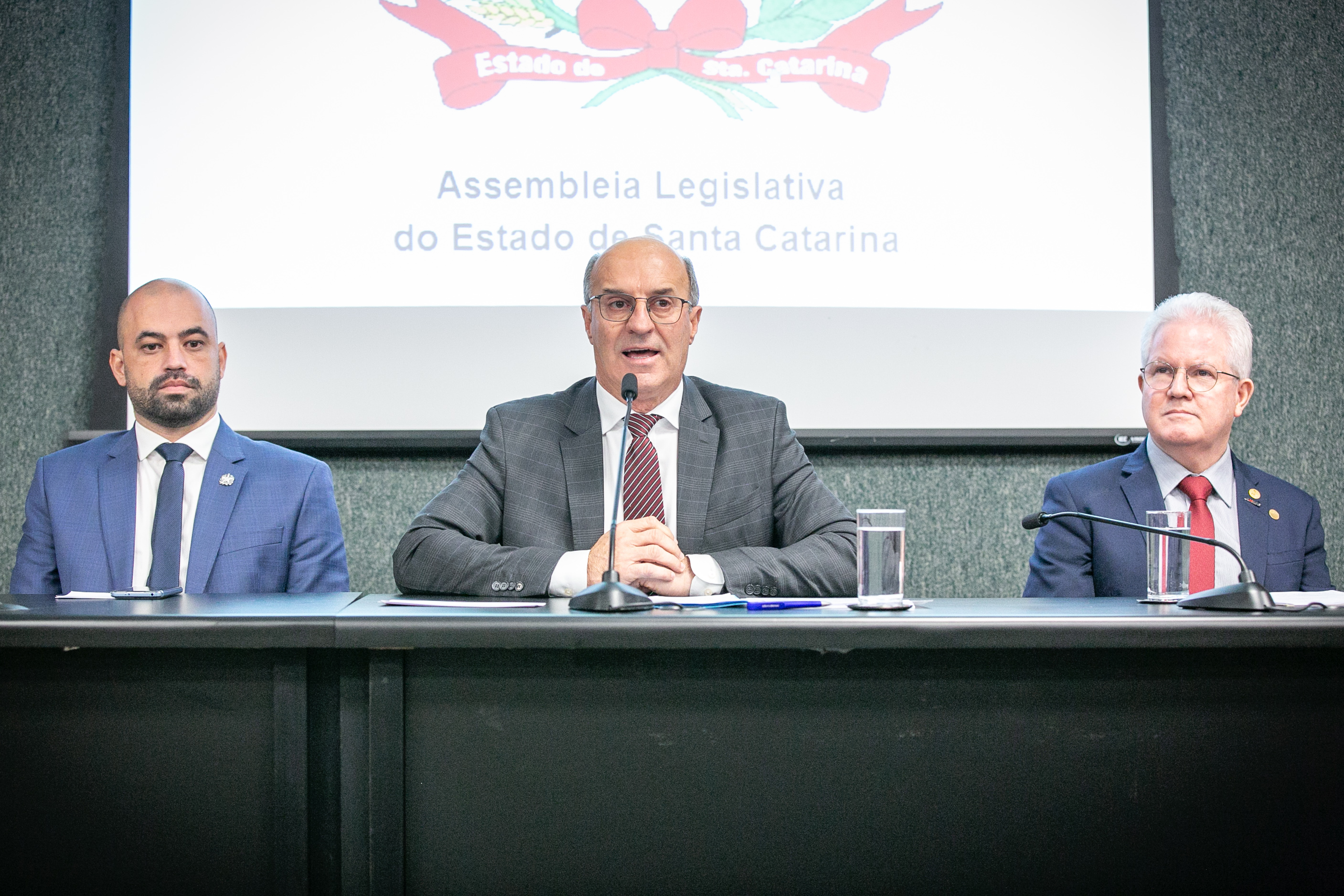 ATO PARLAMENTAR SOLENE - 60 anos da Associação dos Hospitais de Santa Catarina - AHESC -Deputado José Milton Scheffer (PP)