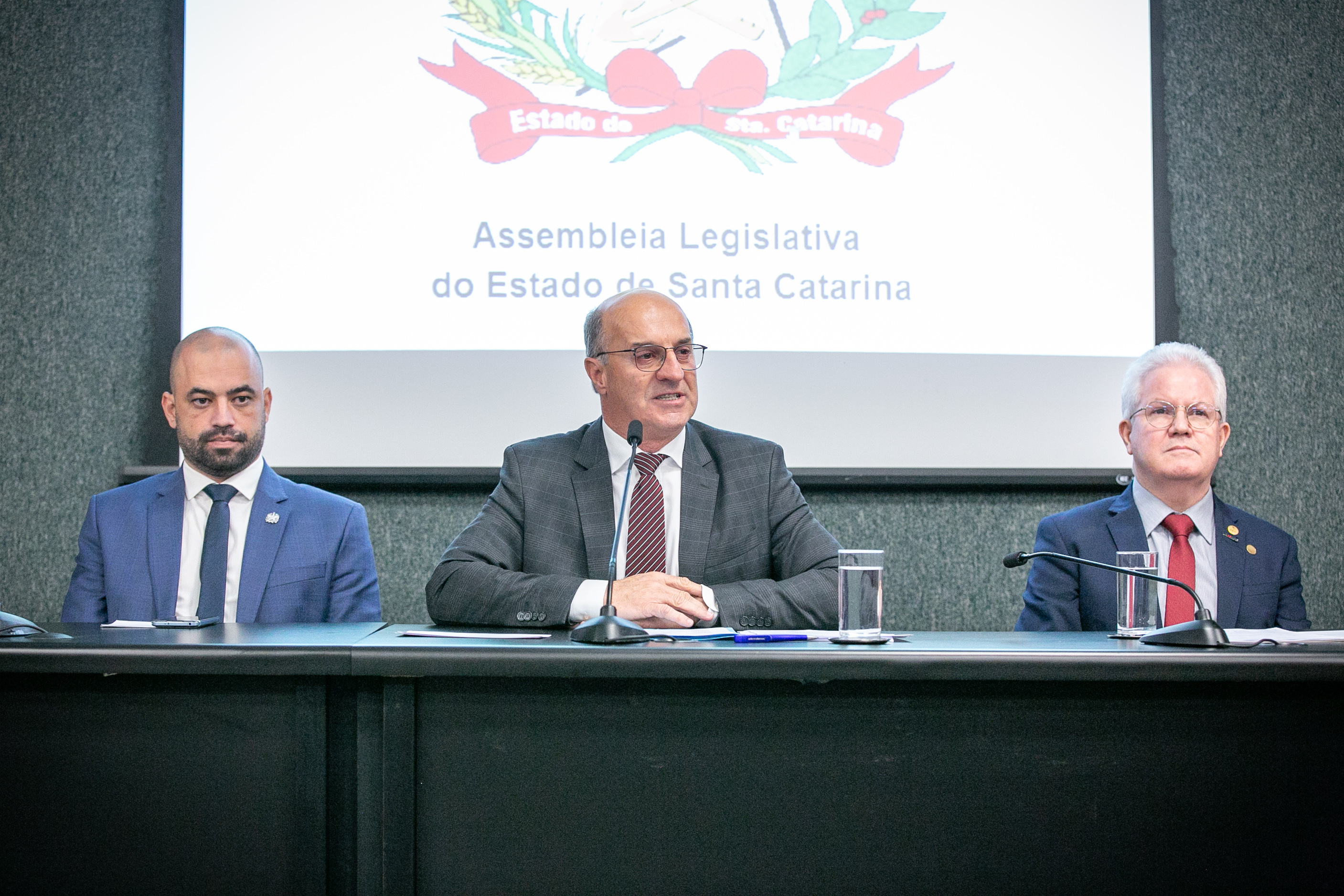 ATO PARLAMENTAR SOLENE - 60 anos da Associação dos Hospitais de Santa Catarina - AHESC
