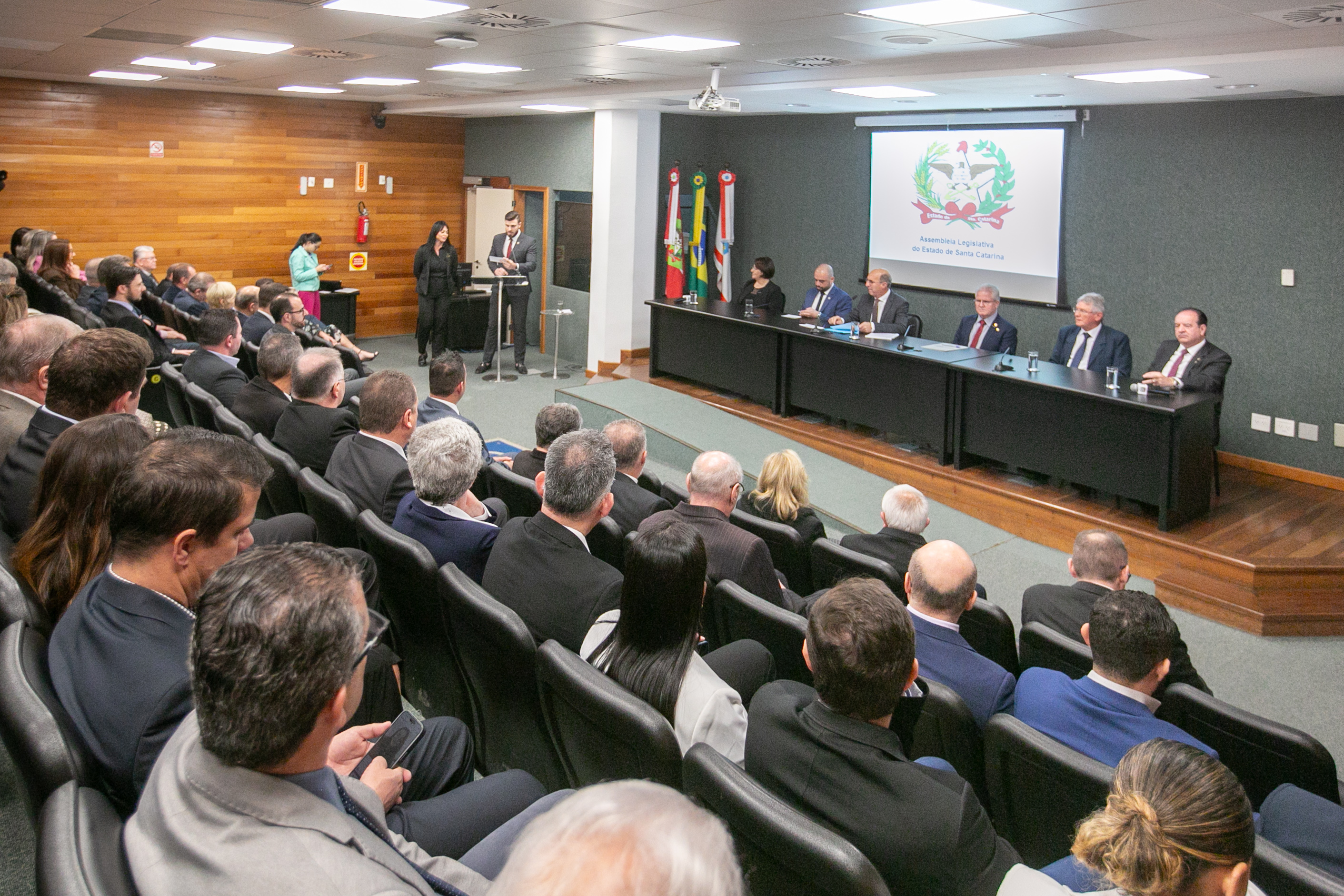 ATO PARLAMENTAR SOLENE - 60 anos da Associação dos Hospitais de Santa Catarina - AHESC