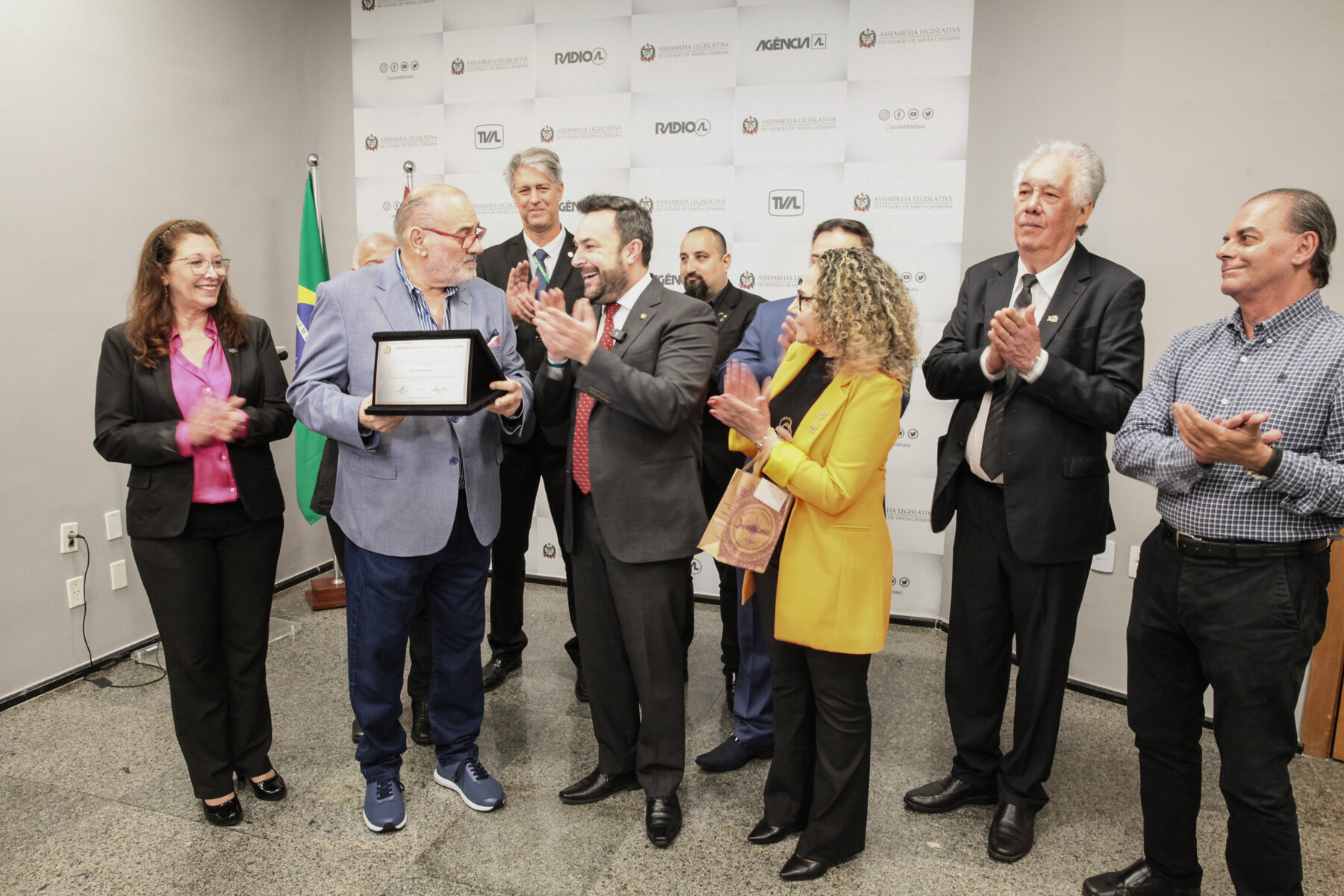 Parlamento celebra 50 anos do Creci e da atividade imobiliária em SC