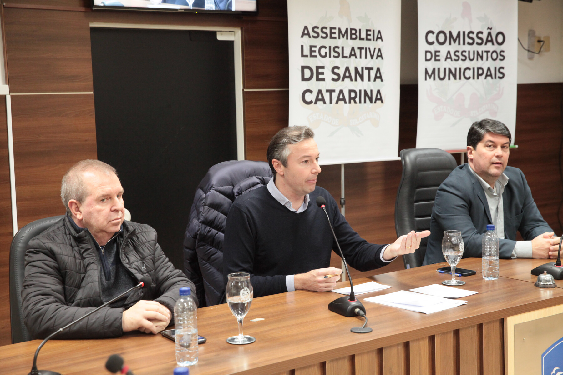 Debate foi proposto pelo deputado Napoleão Bernardes (PSD)