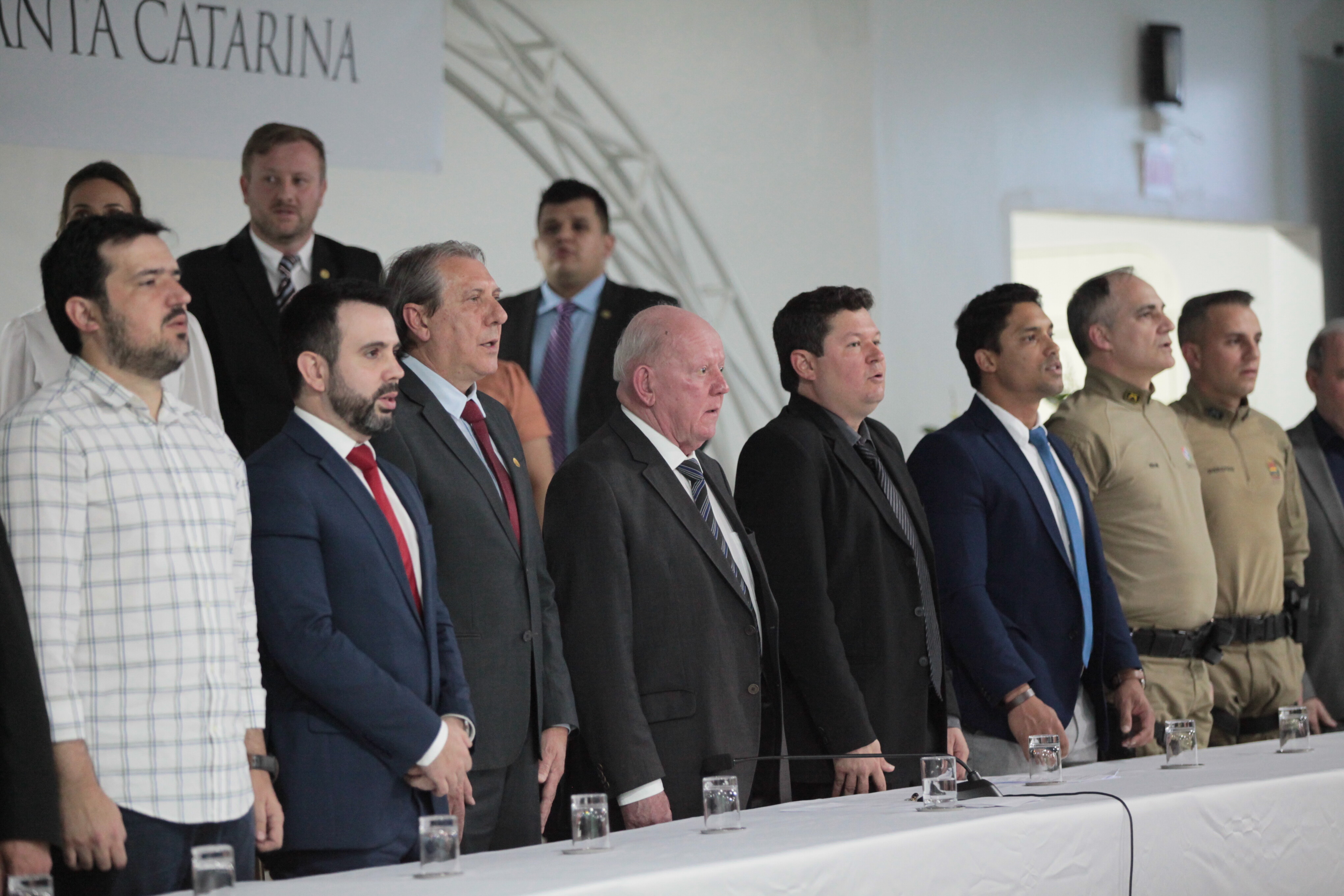 Sessão solene marca 65 anos de emancipação de Ponte Serrada, no Oeste
