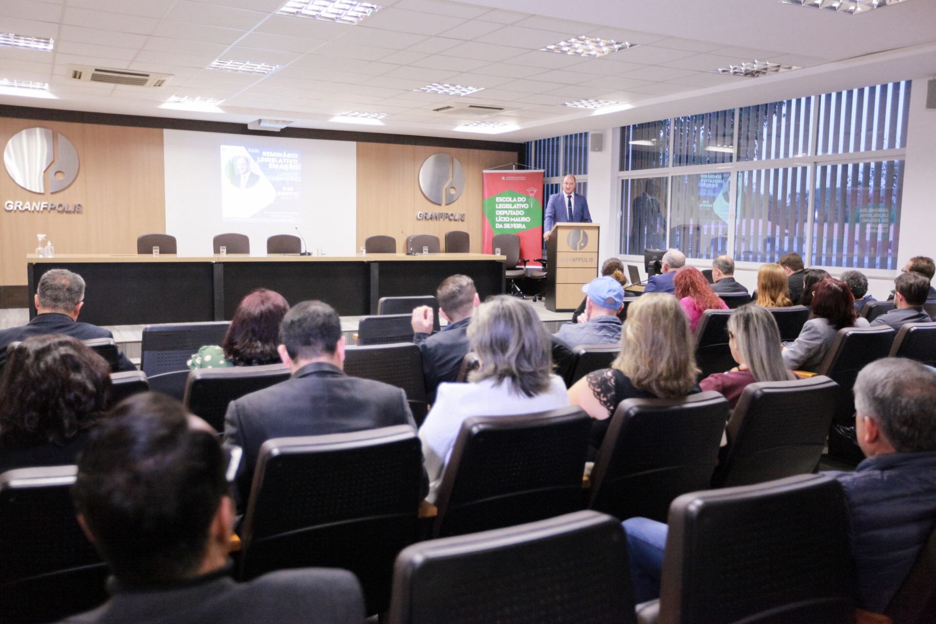 Seminário Legislativo em Ação é oportunidade de qualificação gratuita em Rio Negrinho e região