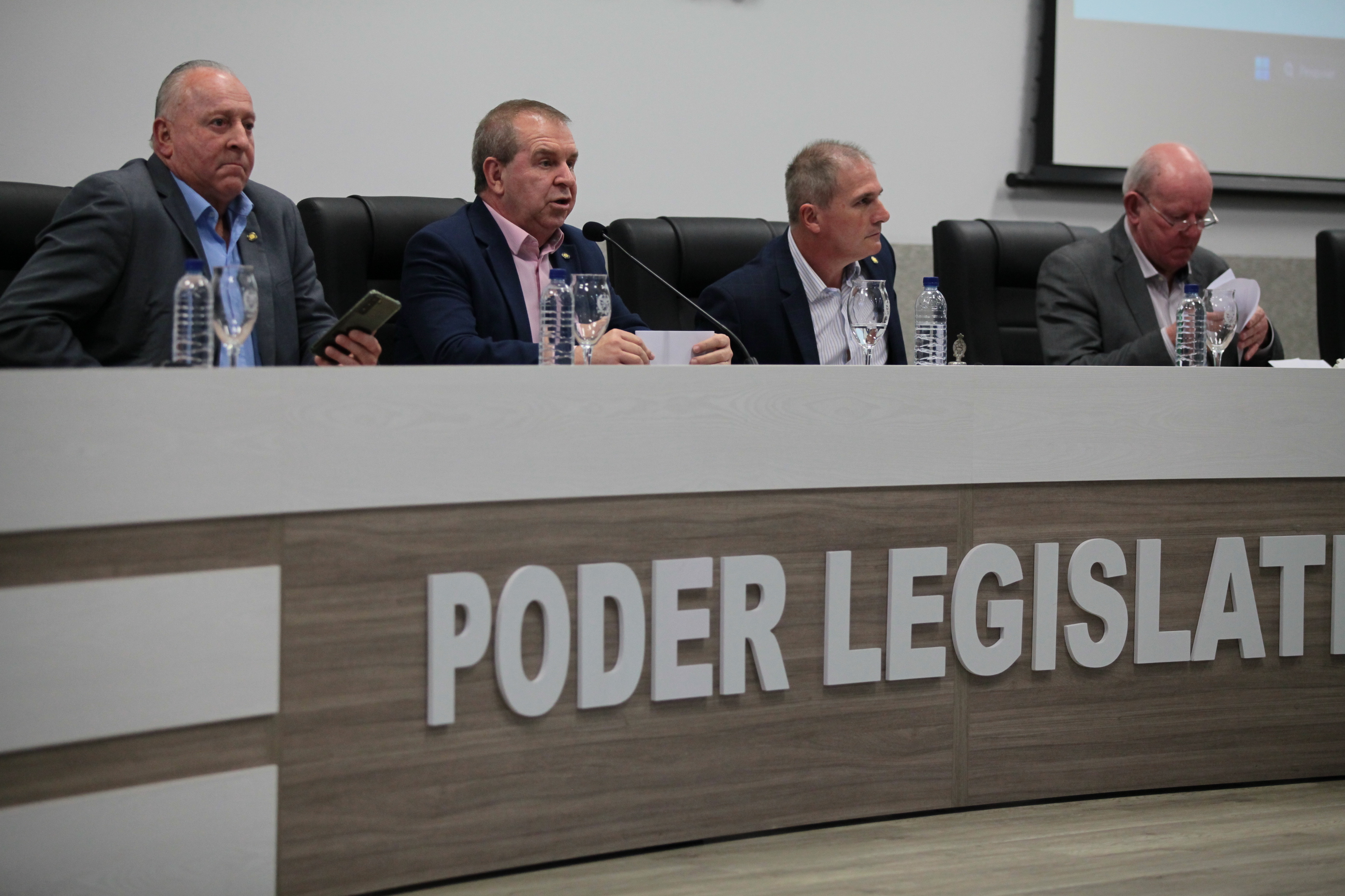 Audiência Pública que irá discutir a situação dos produtores de Leite do Estado
