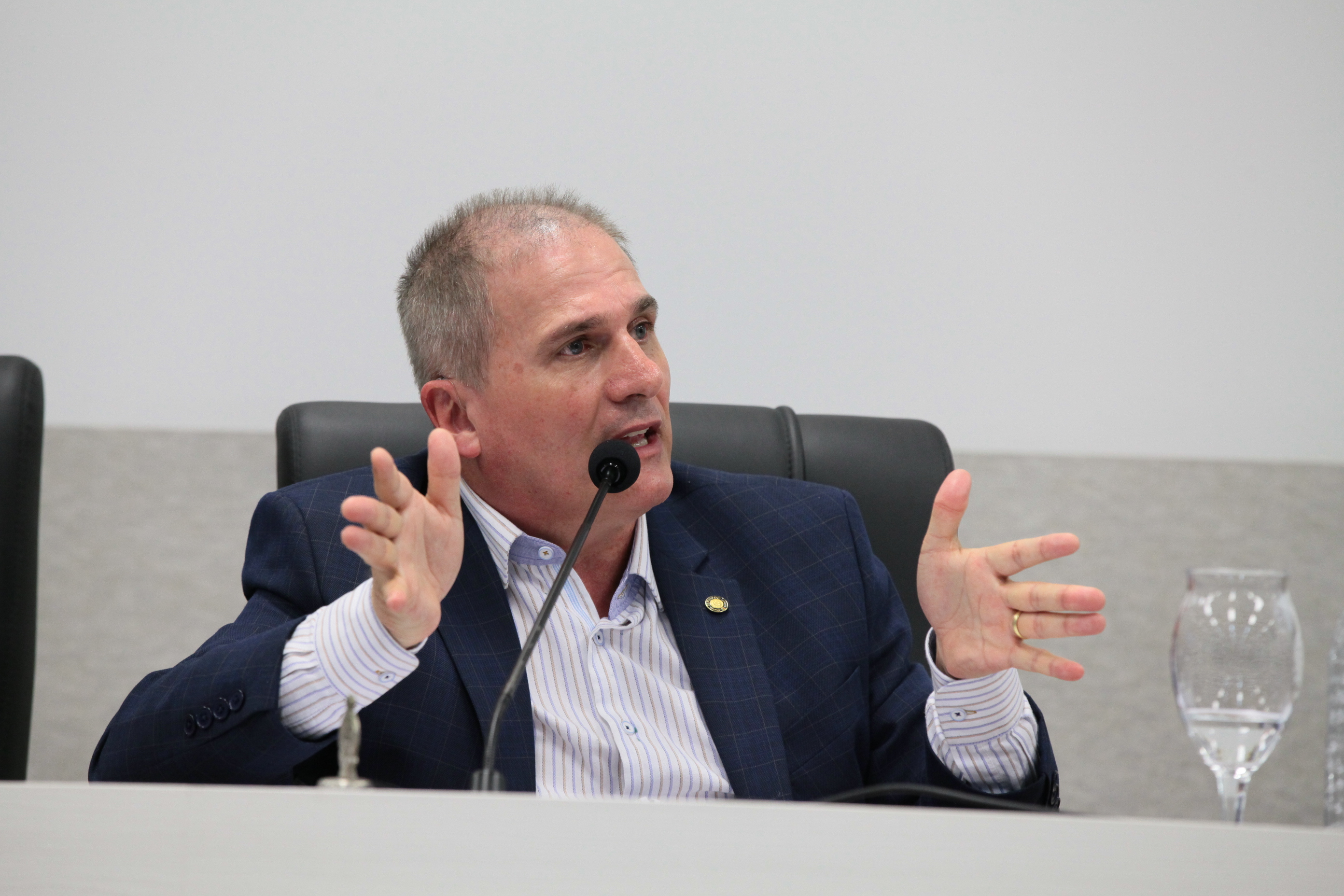 Audiência Pública que irá discutir a situação dos produtores de Leite do Estado - Deputado Altair Silva (PP)
