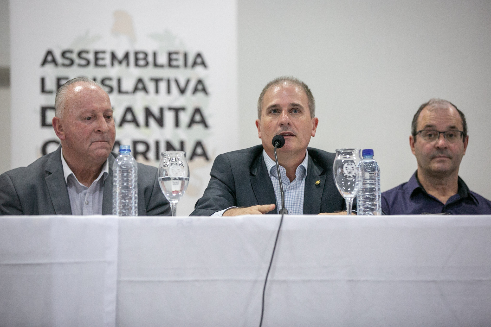 AUDIÊNCIA PÚBLICA - Situação dos produtores de leite em Santa Catarina - Deputado Oscar Gutz (PL) 	 - Deputado Altair Silva (PP)