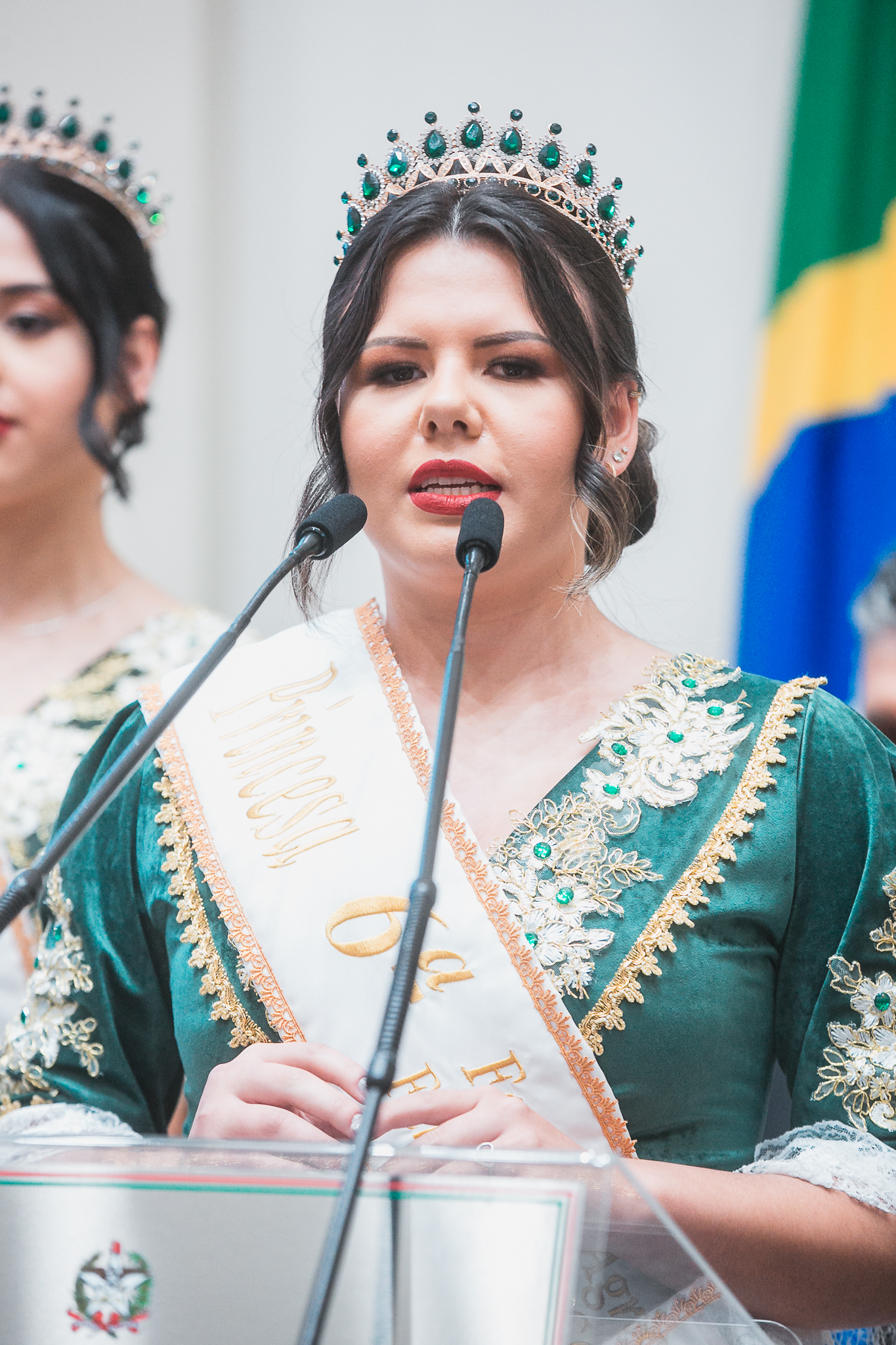 Suspensão de Sessão - Prefeito e Realeza de Cerro Negro