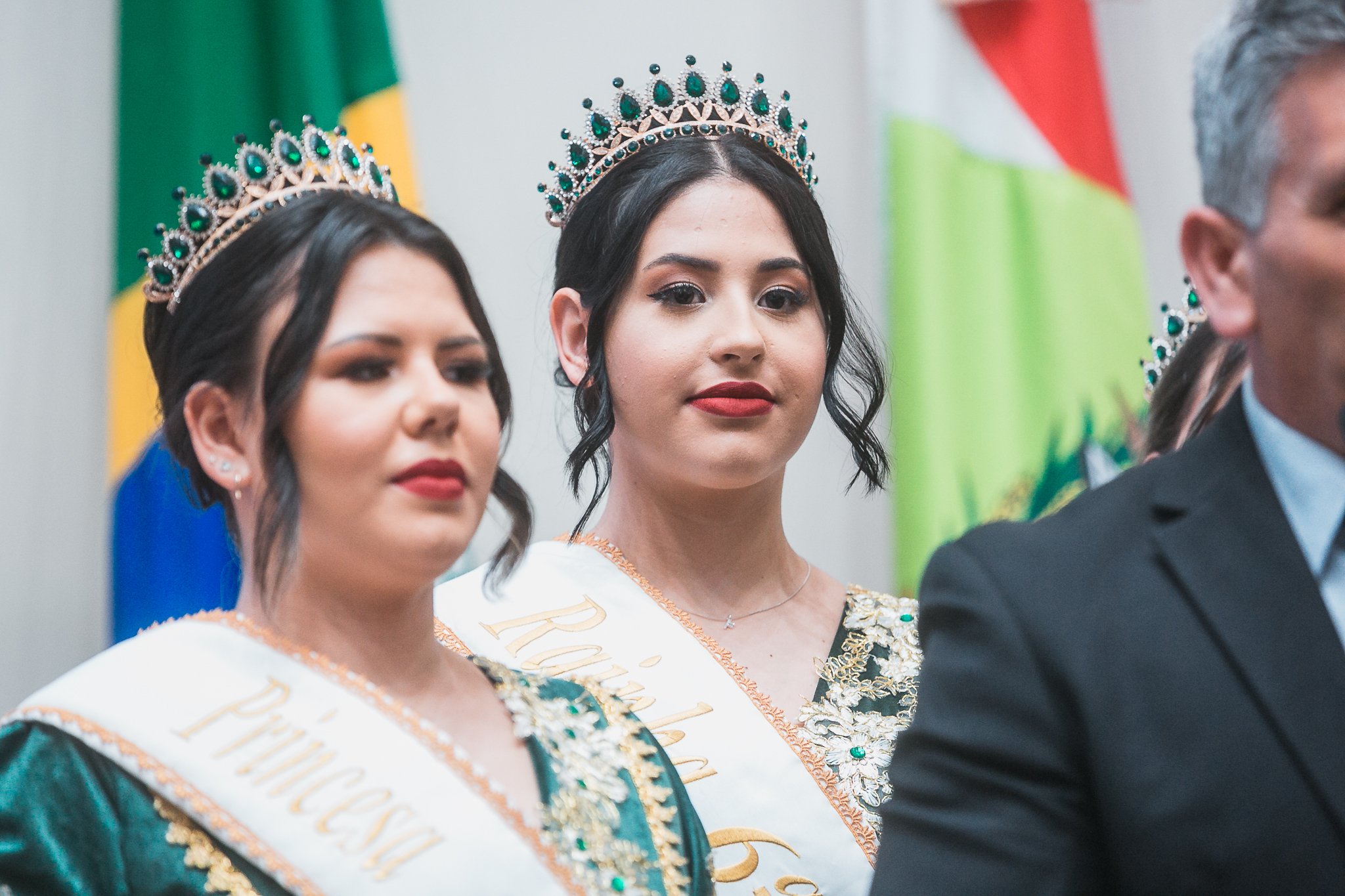Suspensão de Sessão - Prefeito e Realeza de Cerro Negro