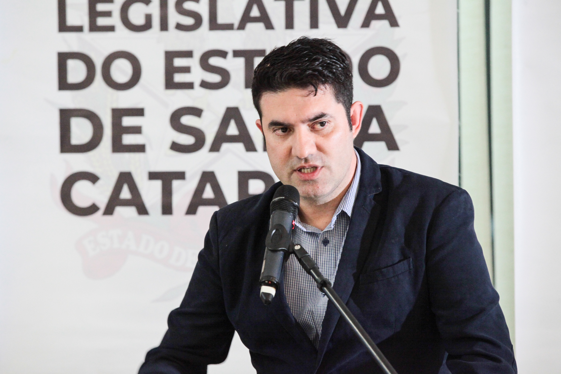 Audiência Pública para tratar da Situação do Sistema de Esgoto da Praia dos Ingleses