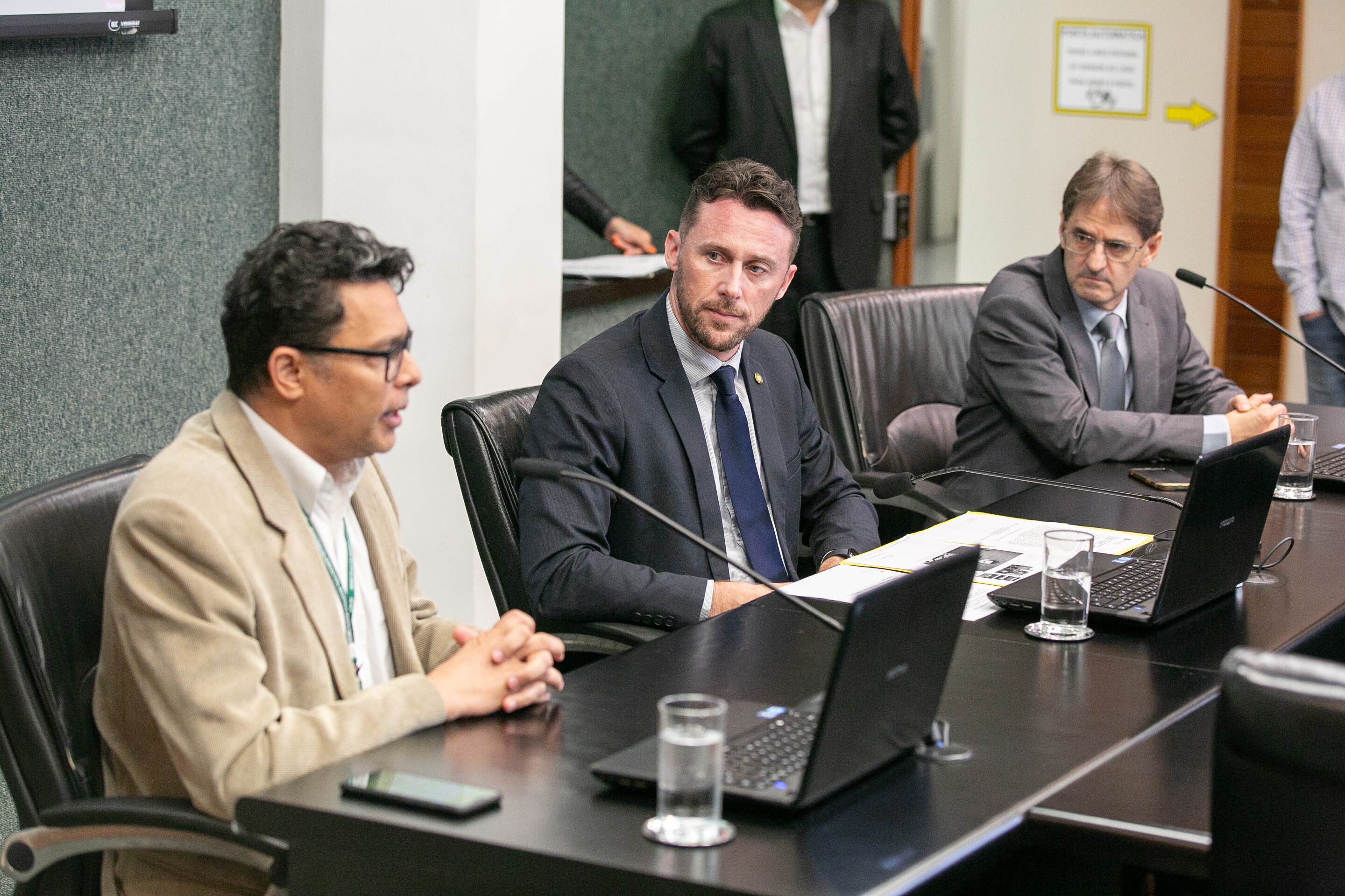 Representante do Mapa fala sobre controle de cargas e crise do leite