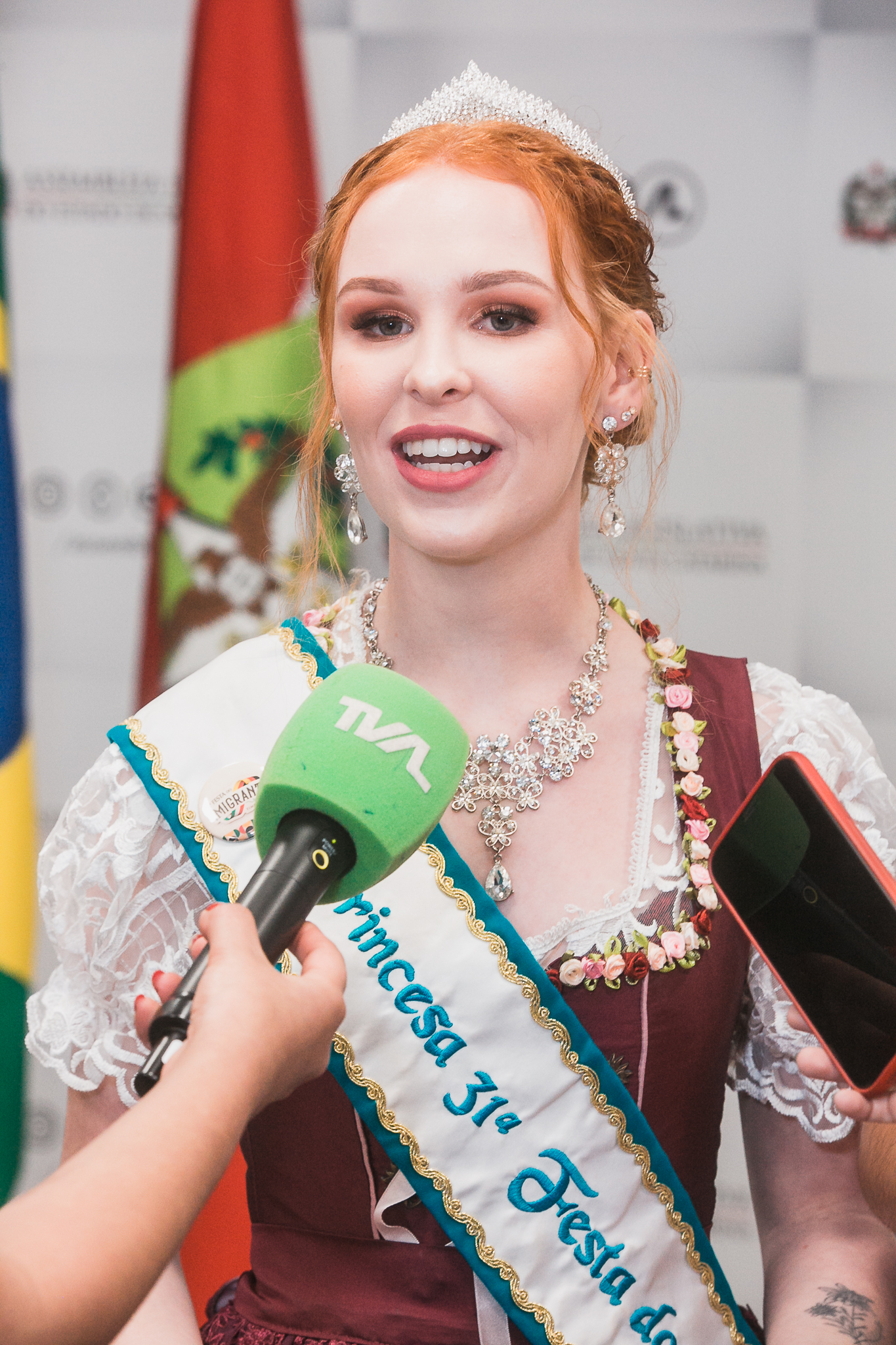 Prefeito e Realeza de Timbó convidam para a Festa do Imigrante