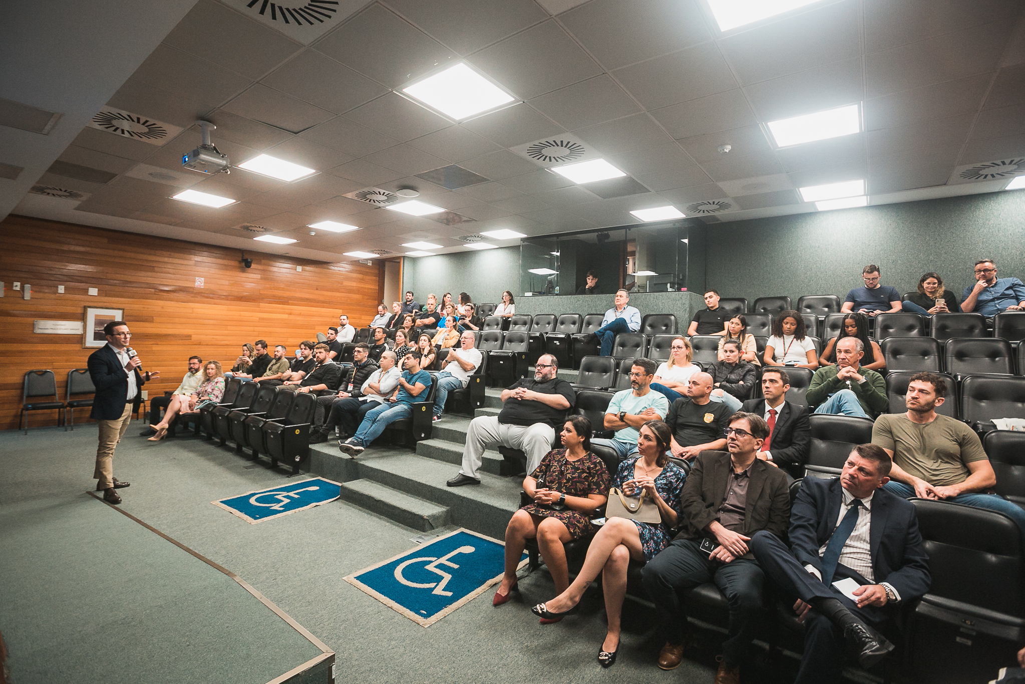 Palestra - Proteção e Prevenção das redes sociais aos crimes virtuais