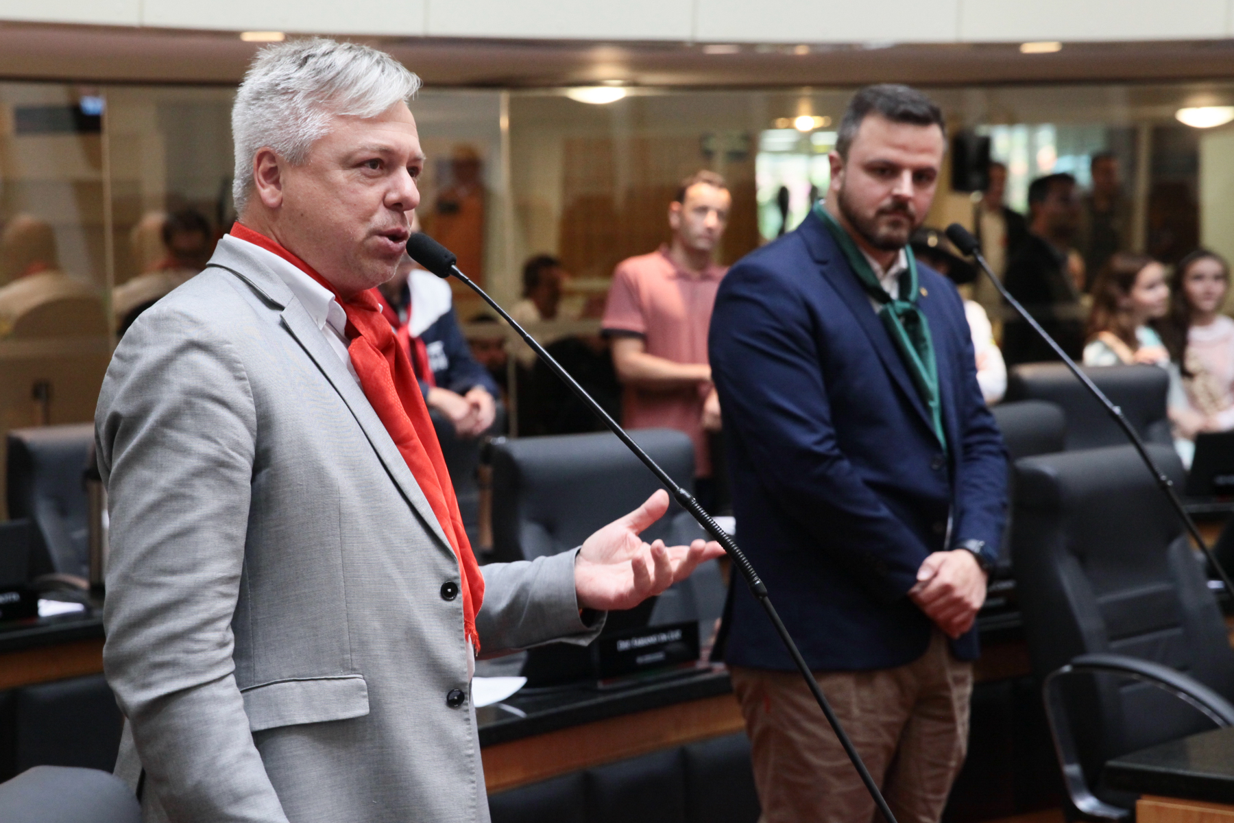 Suspensão da Sessão - Homenagem ao Dia do Gaúcho - Deputado Fabiano da Luz (PT)