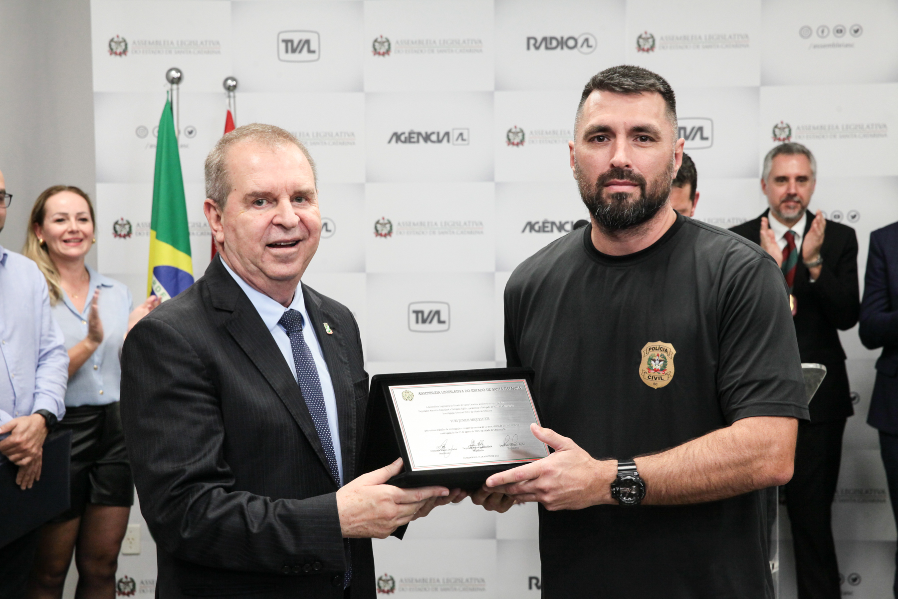 Moção de Aplauso a Policiais Civis de SC