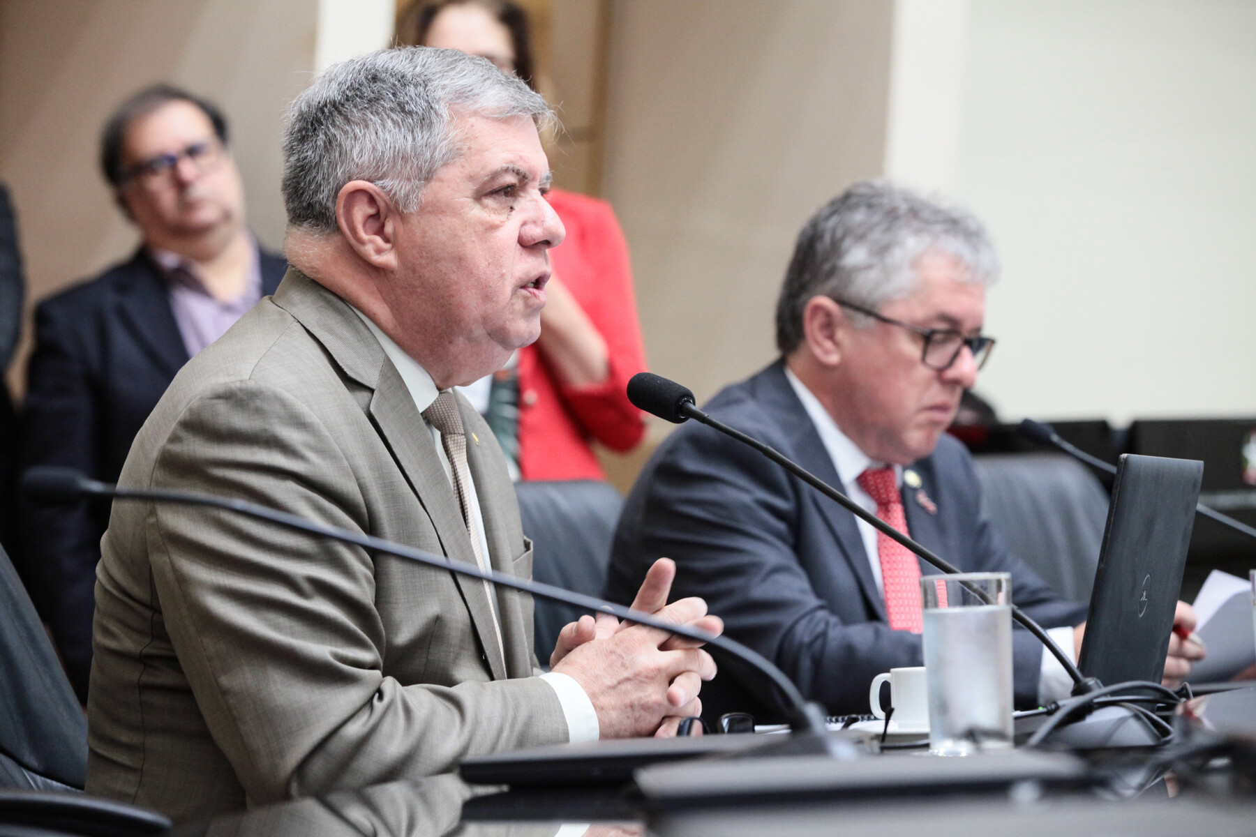 Comissão de Legislação Participa aprova Regulamento Interno