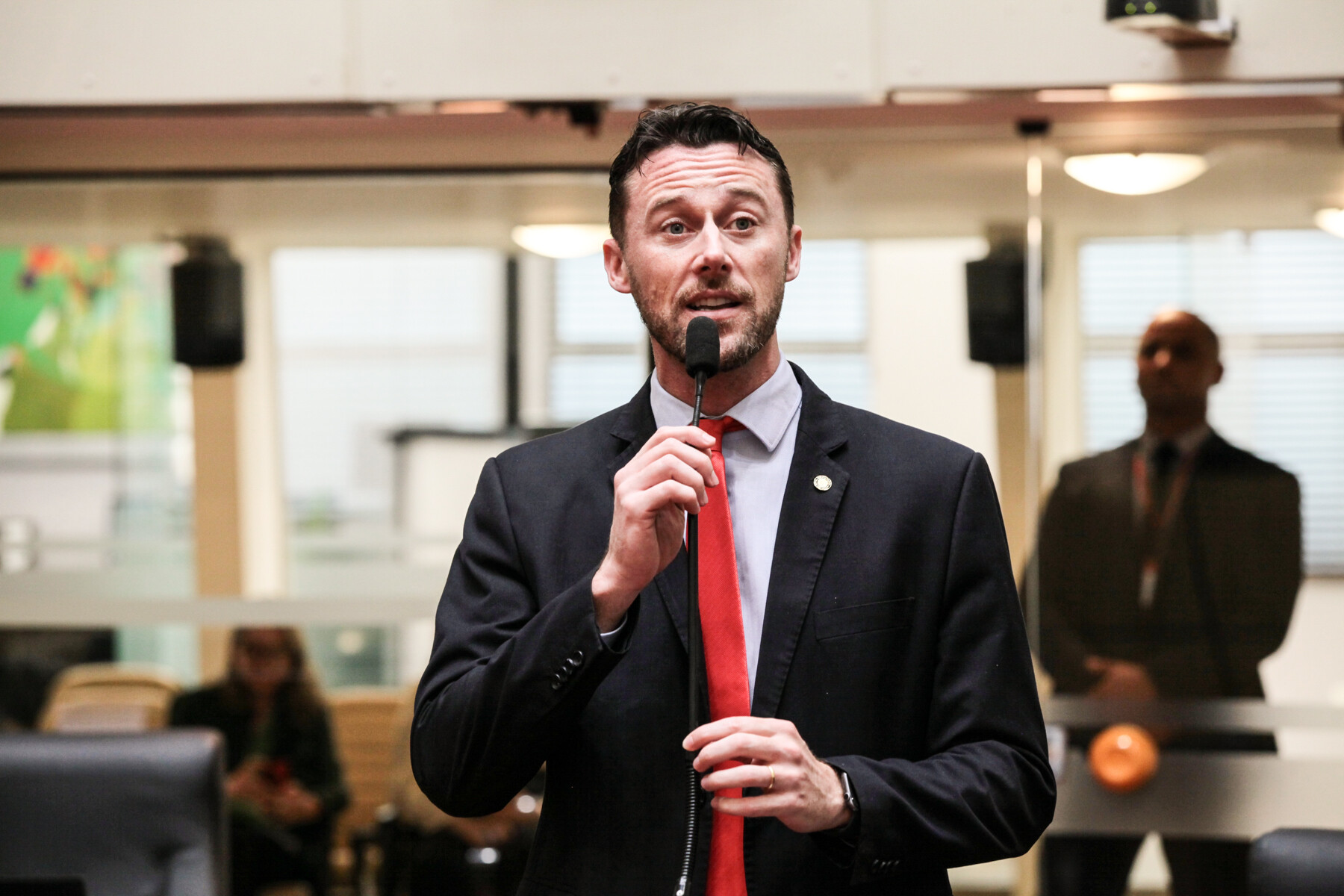 Fernando Krelling alinha com governador retomada do projeto de reforma do ginásio de Joinville