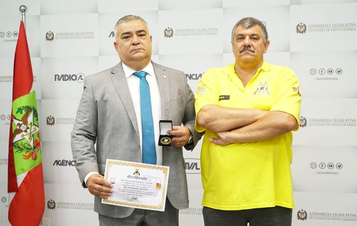 Deputado Sargento Lima e subtenente Osvaldo Pires da Silva