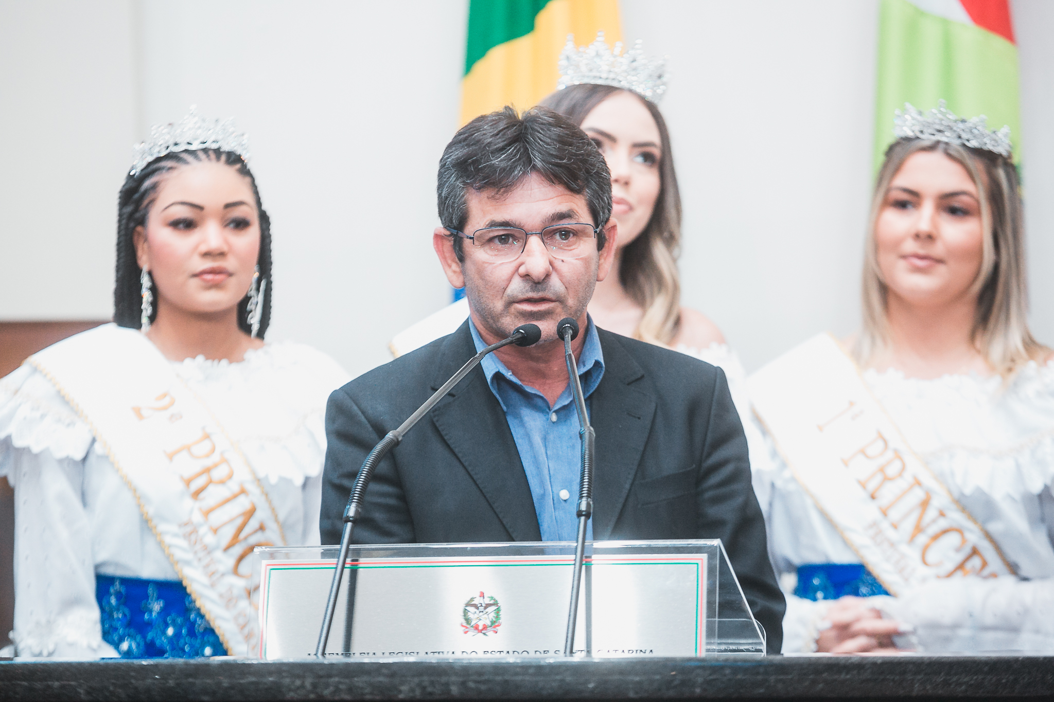 Interrupção de Sessão - Prefeito e Realeza de Porto Belo convidam para o 8º Festival do Camarão