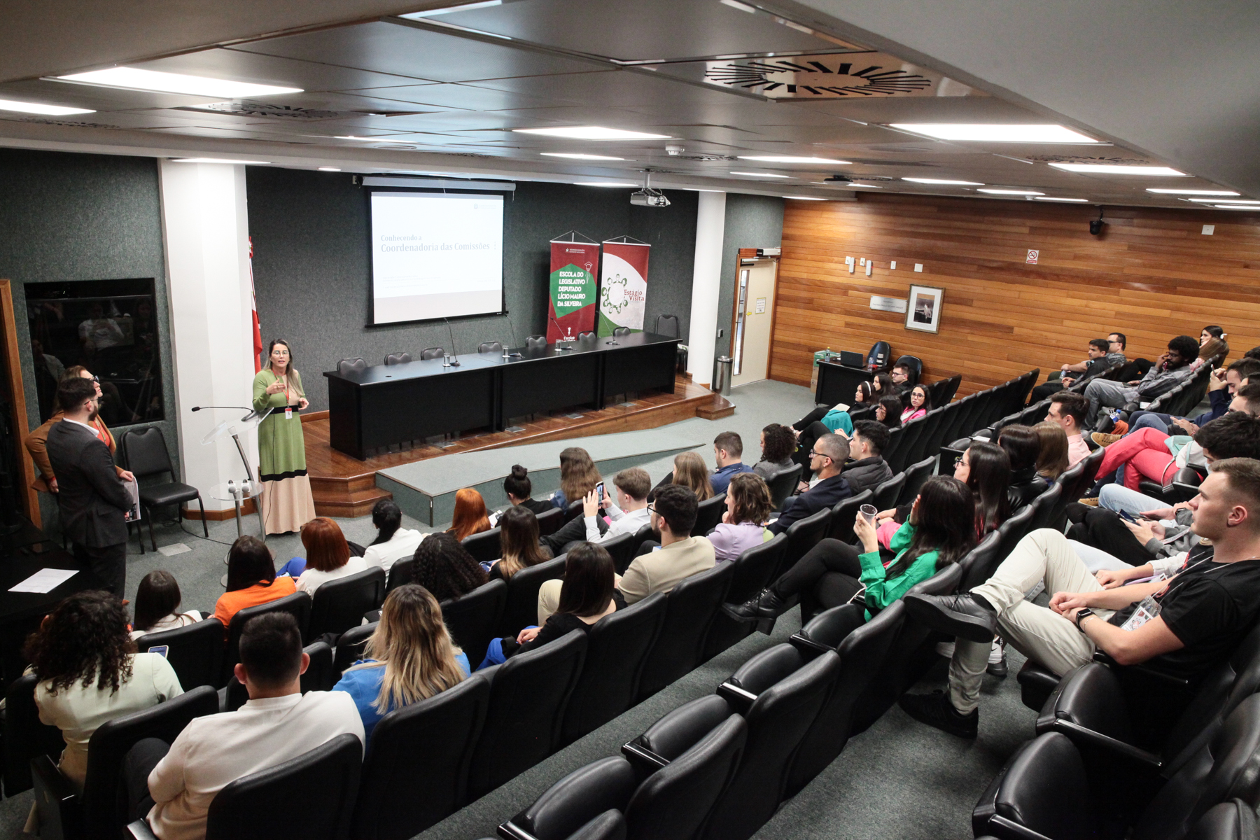 Escola do Legislativo - Palestra sobre o funcionamento das Comissões