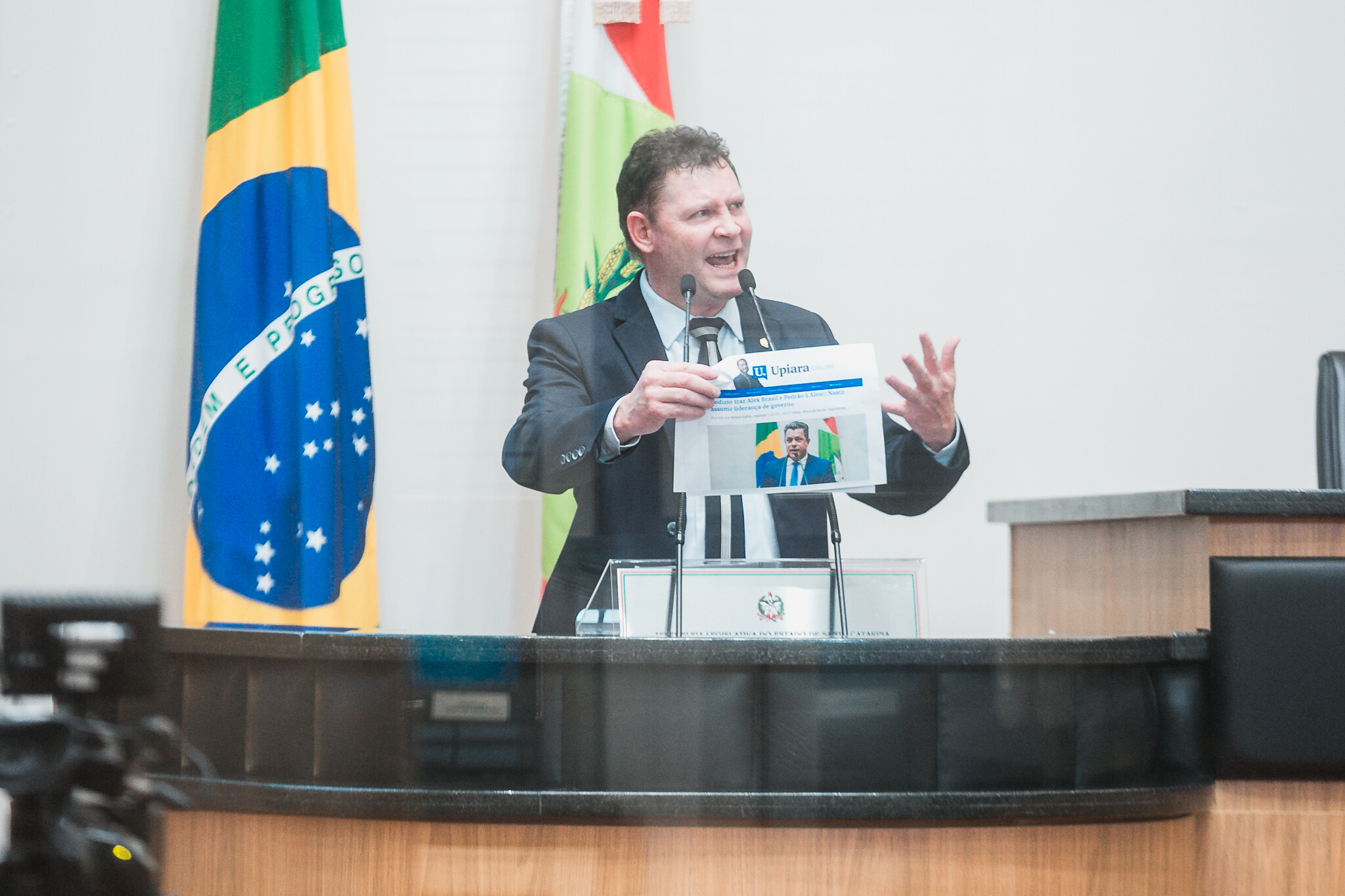 Confira os assuntos abordados pelos deputados na sessão desta terça (3)