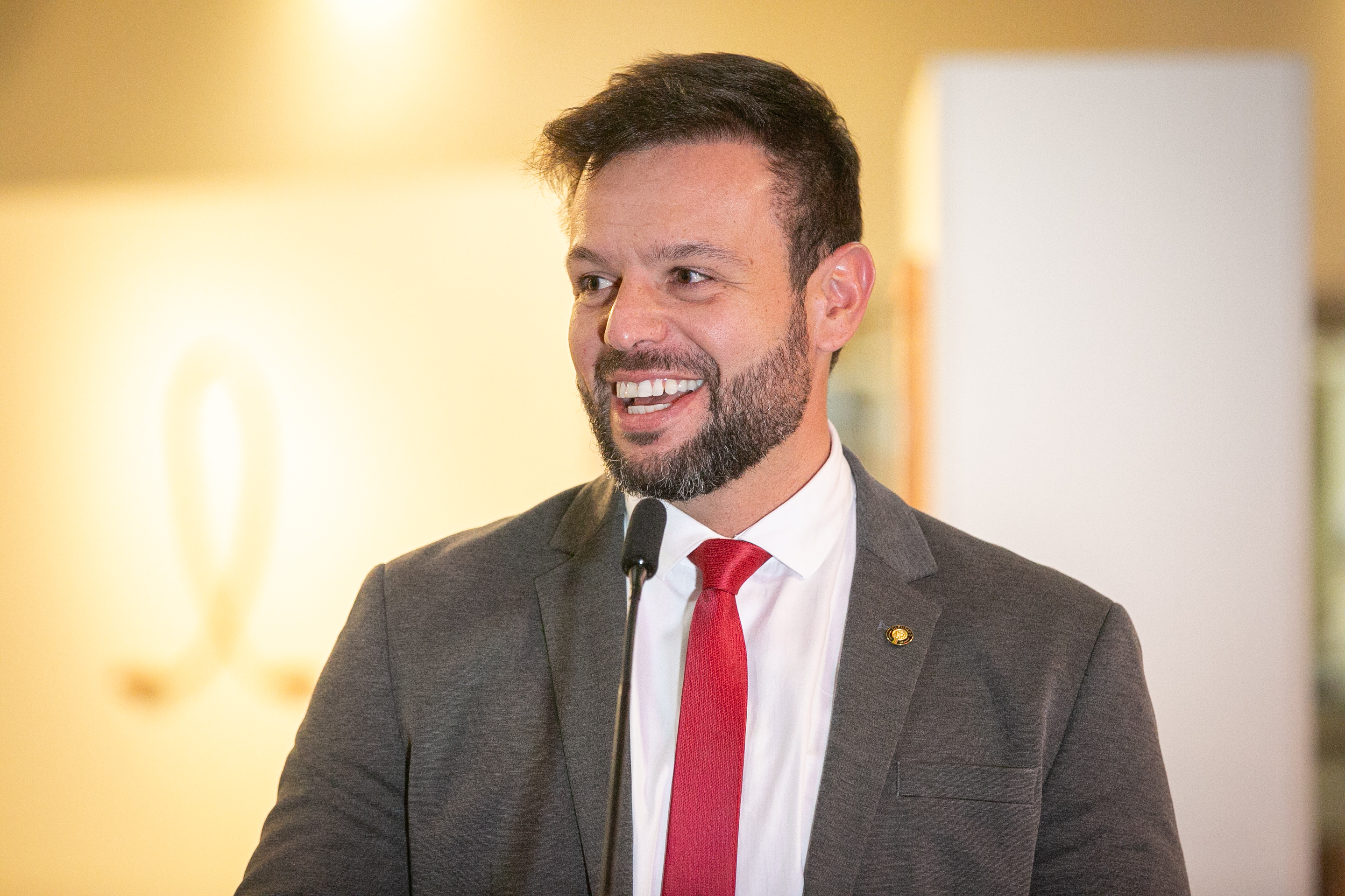 LANÇAMENTO LITERÁRIO - 