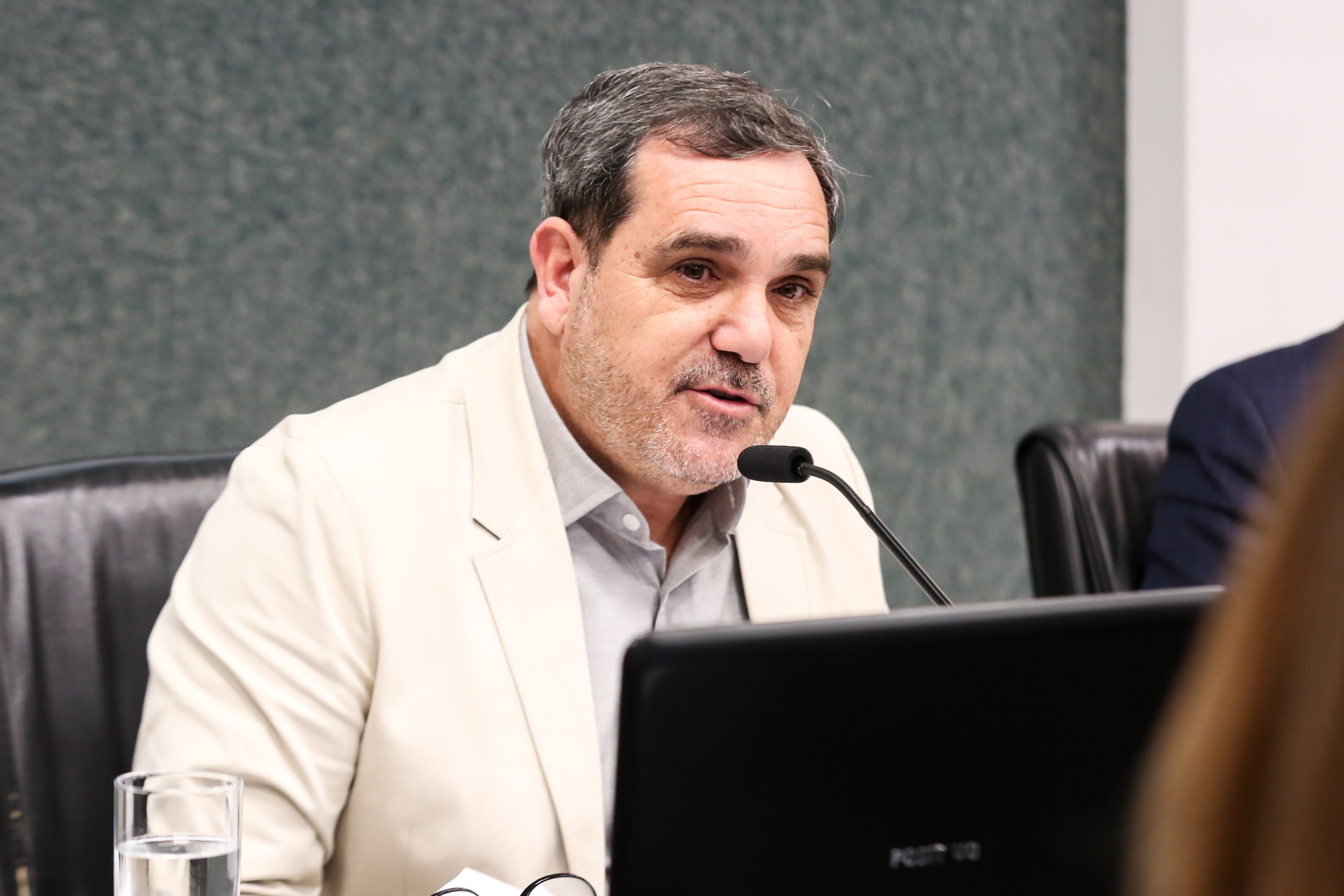 Comissão de Assuntos Municipais