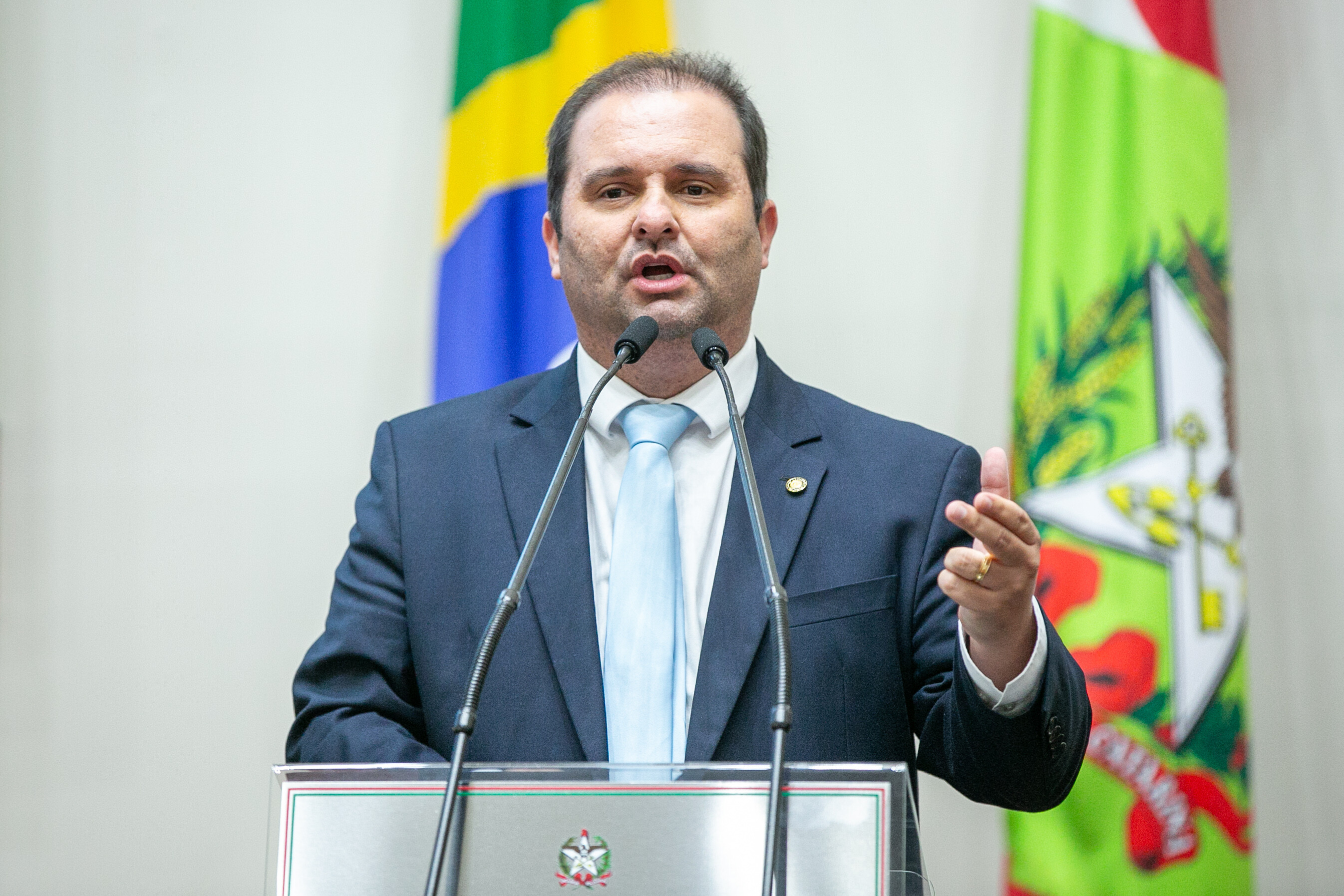 Sérgio Guimarães é contra desconto de 14% de aposentados e pensionistas estaduais