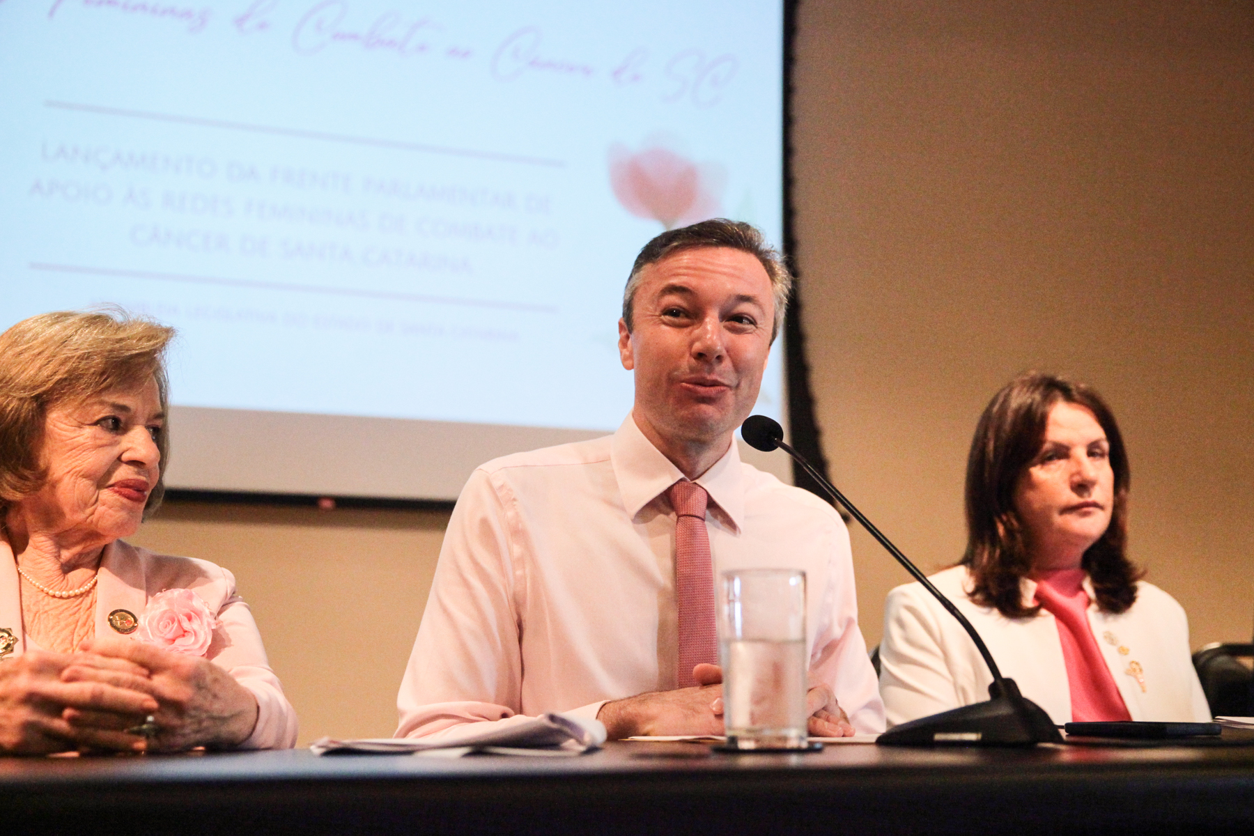 Lançamento do Outubro Rosa e da Frente Parlamentar de Apoio às Redes Femininas de Combate ao Câncer
