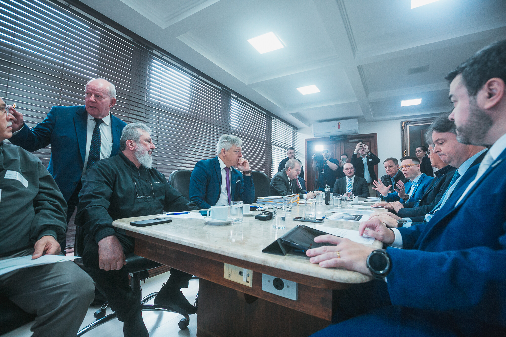 Representantes do governo apresentam encaminhamentos a pleitos da Bancada do Oeste
