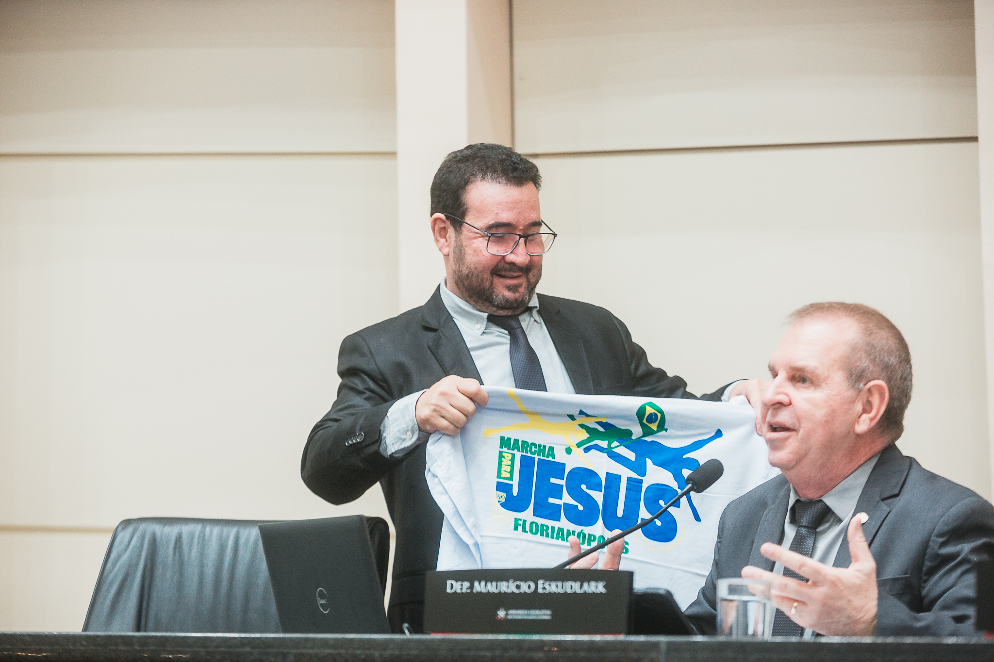 Interrupção da Sessão - Convite e Divulgação do evento 