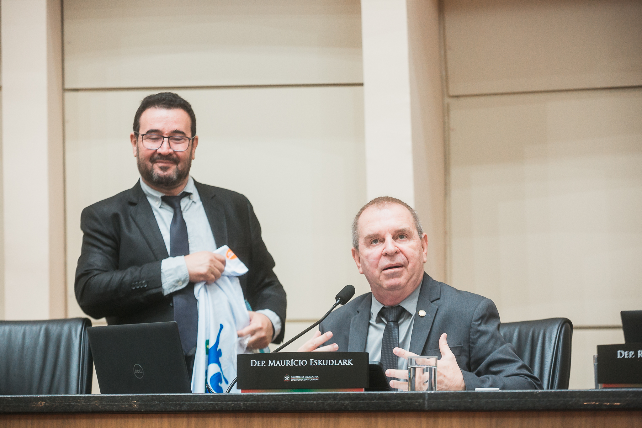 Interrupção da Sessão - Convite e Divulgação do evento 
