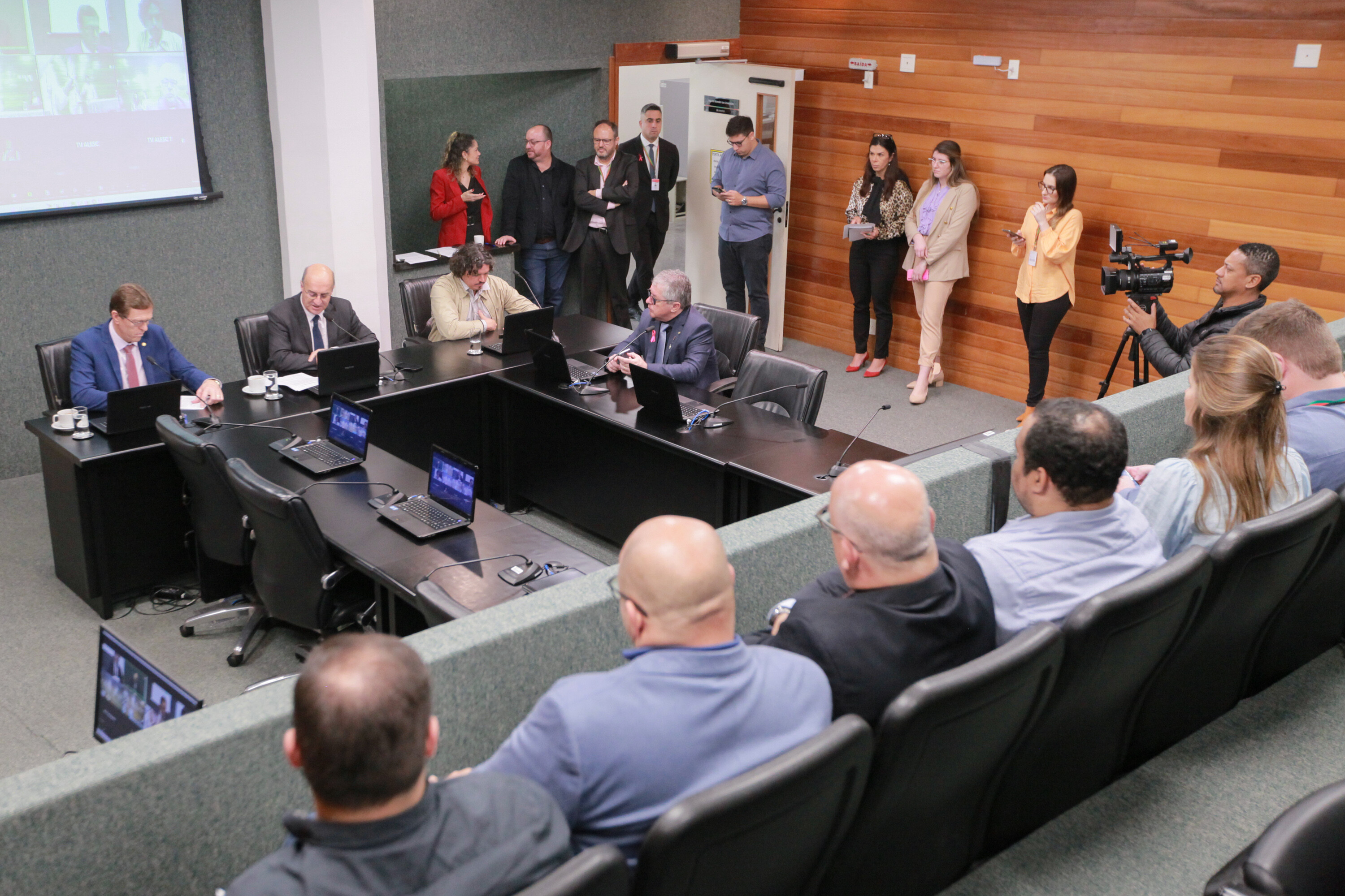 Comissão mista é instalada para debater instalação de Resex no litoral sul de SC