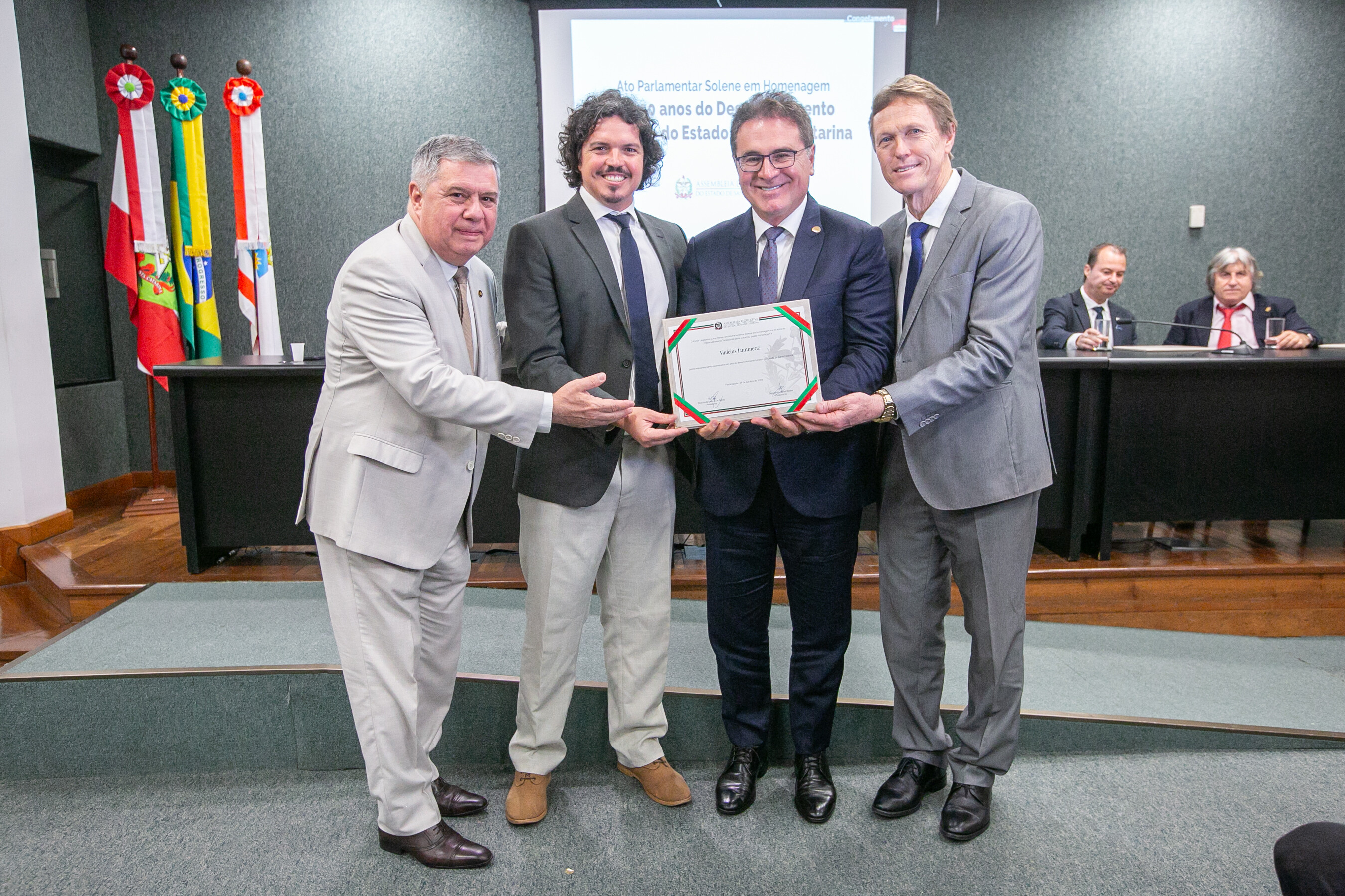 Vinícius Lummertz e os parlamantares