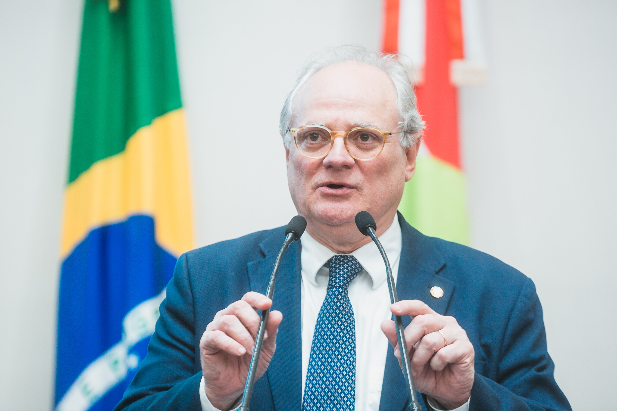 Revisão da tabela SUS na Justiça e crise no HRO repercutem na Alesc