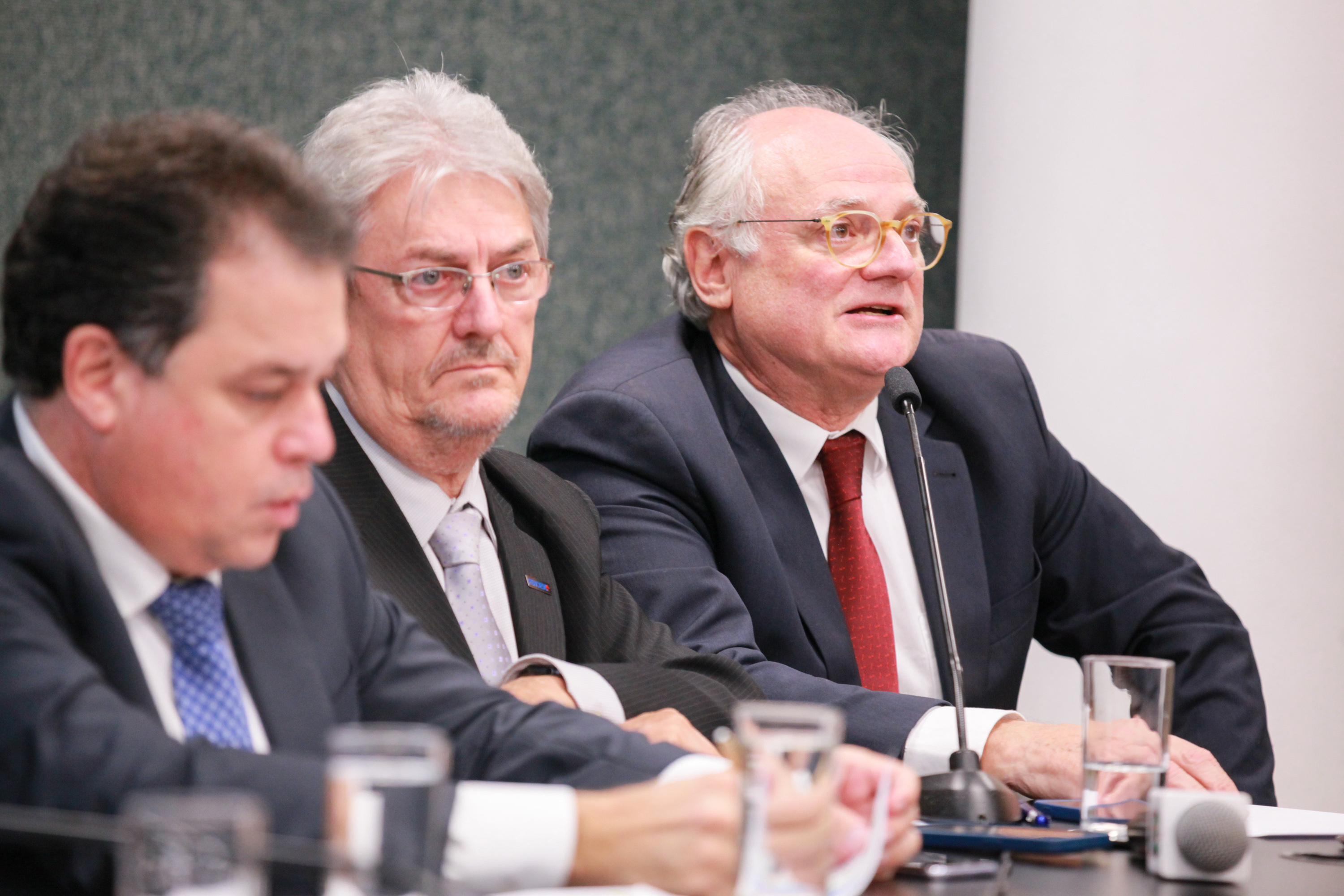- Deputado Dr. Vicente Caropreso (PSDB)