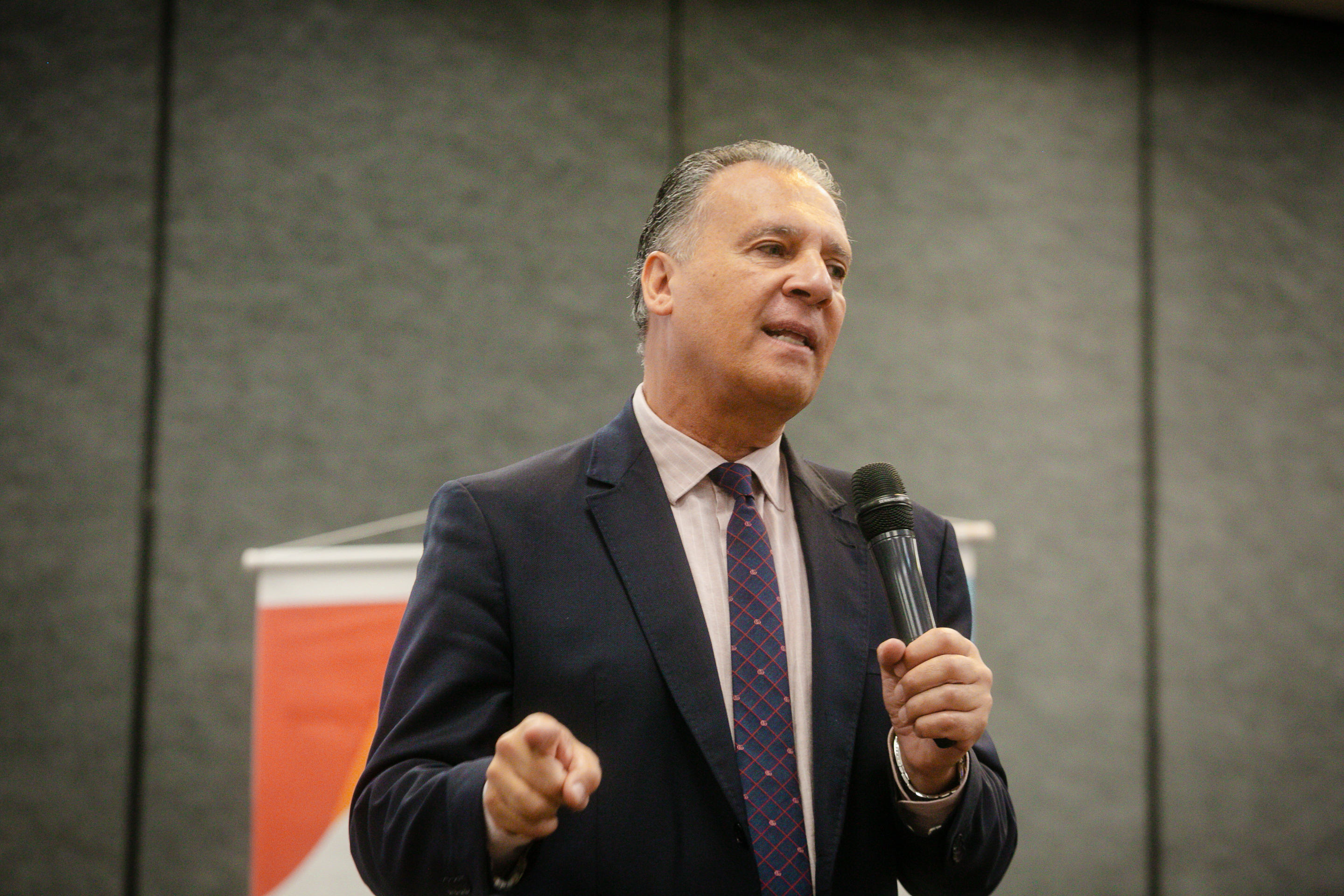 Diretor-geral do TRE-SC, Gonsalo Ribeiro