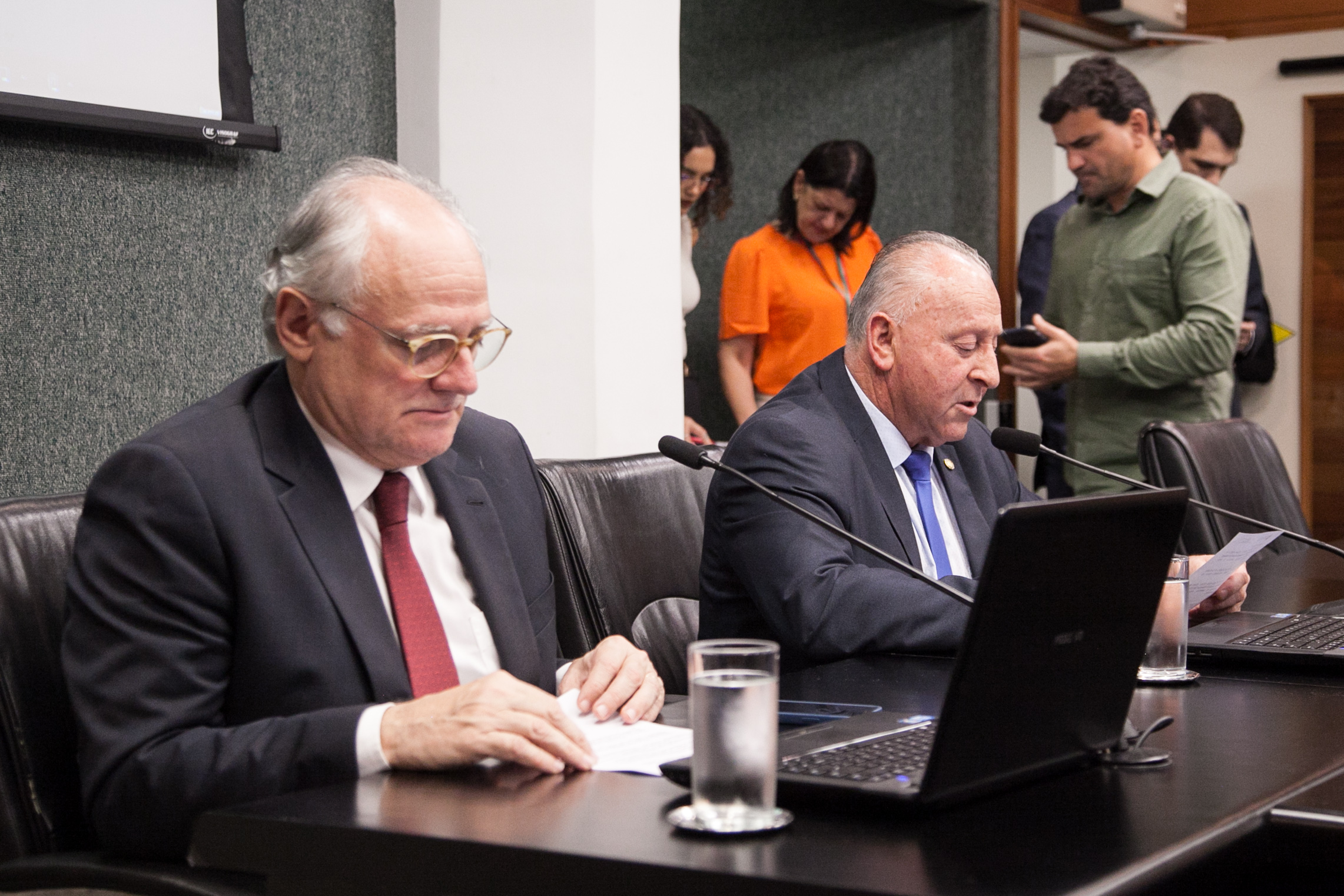 - Deputado Dr. Vicente Caropreso (PSDB)  - Deputado Oscar Gutz (PL)