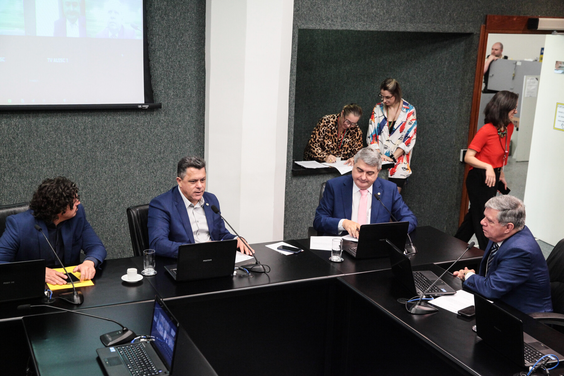 Comissão mista vai apurar responsabilidades no rompimento de reservatório