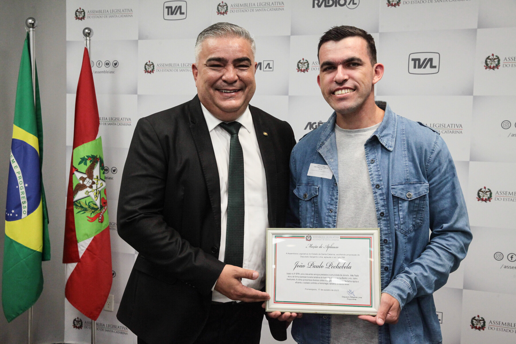Soldado PM de Joinville recebe moção de aplauso