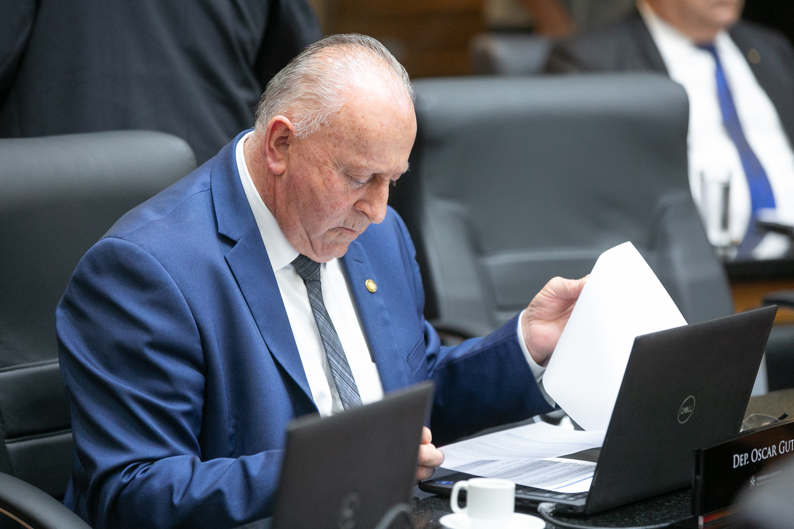 - Deputado Oscar Gutz (PL)