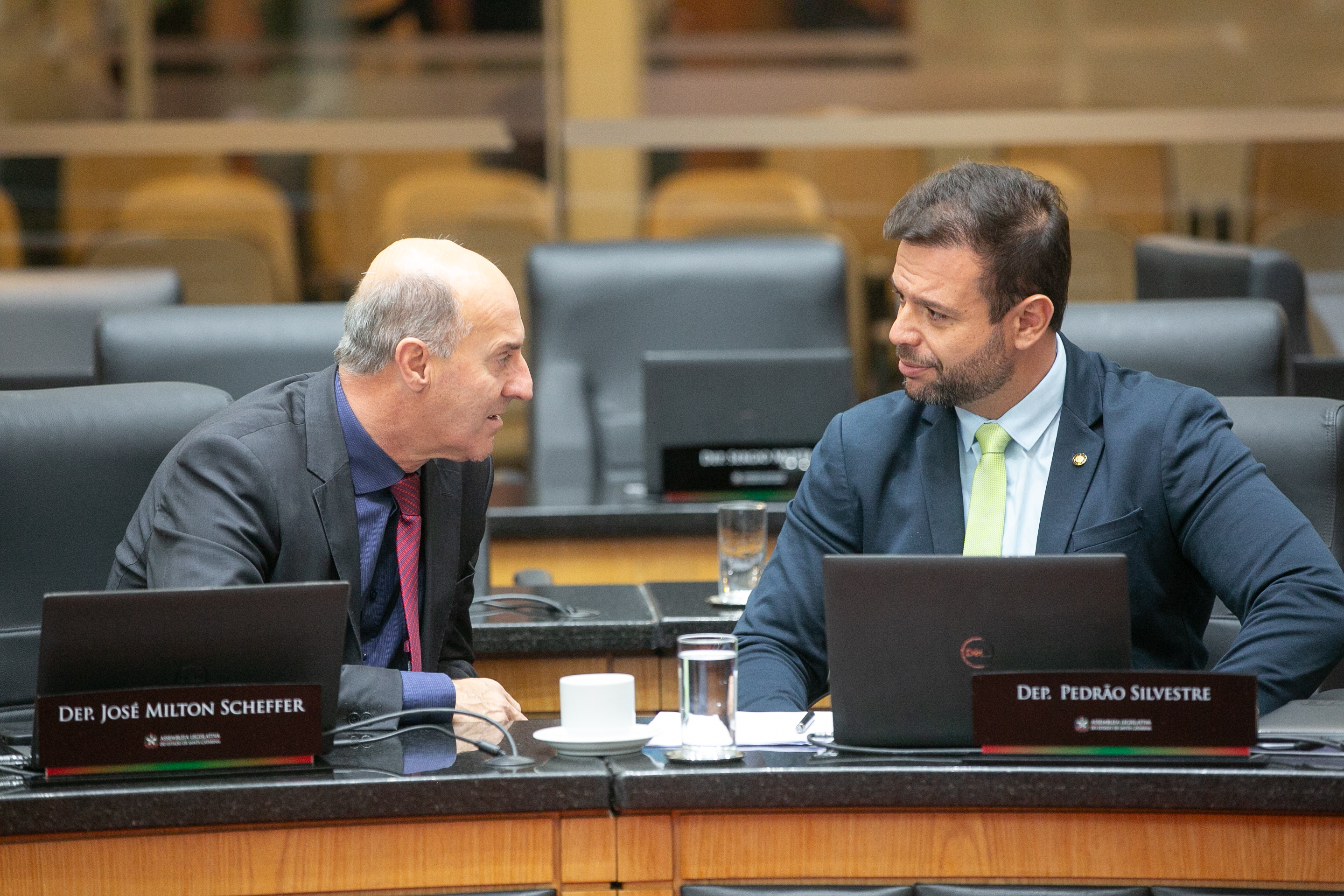 - Deputado José Milton Scheffer (PP) 	 - Deputado Pedrão (Progressista)