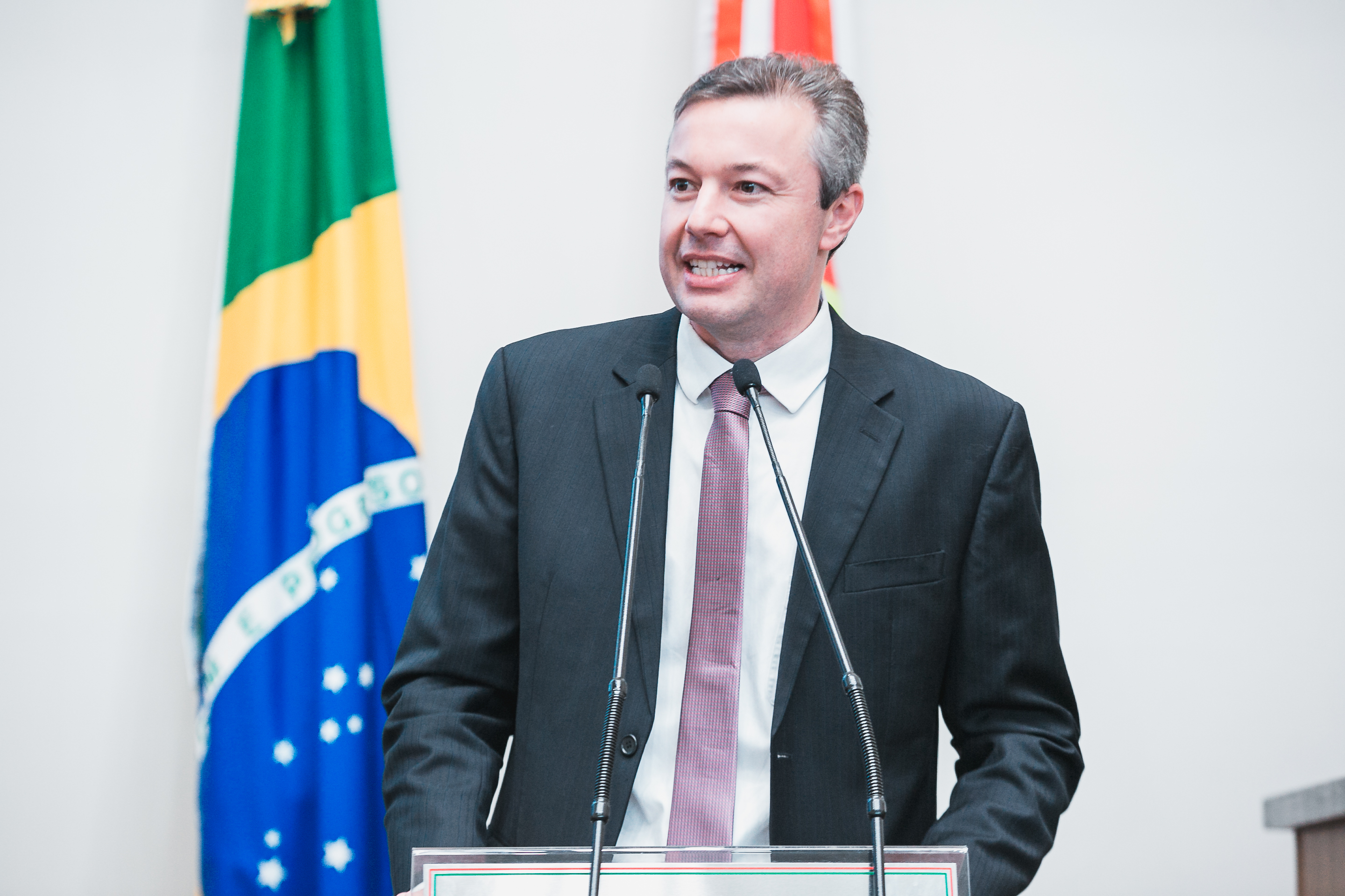 - Deputado Napoleão Bernardes (PSD)