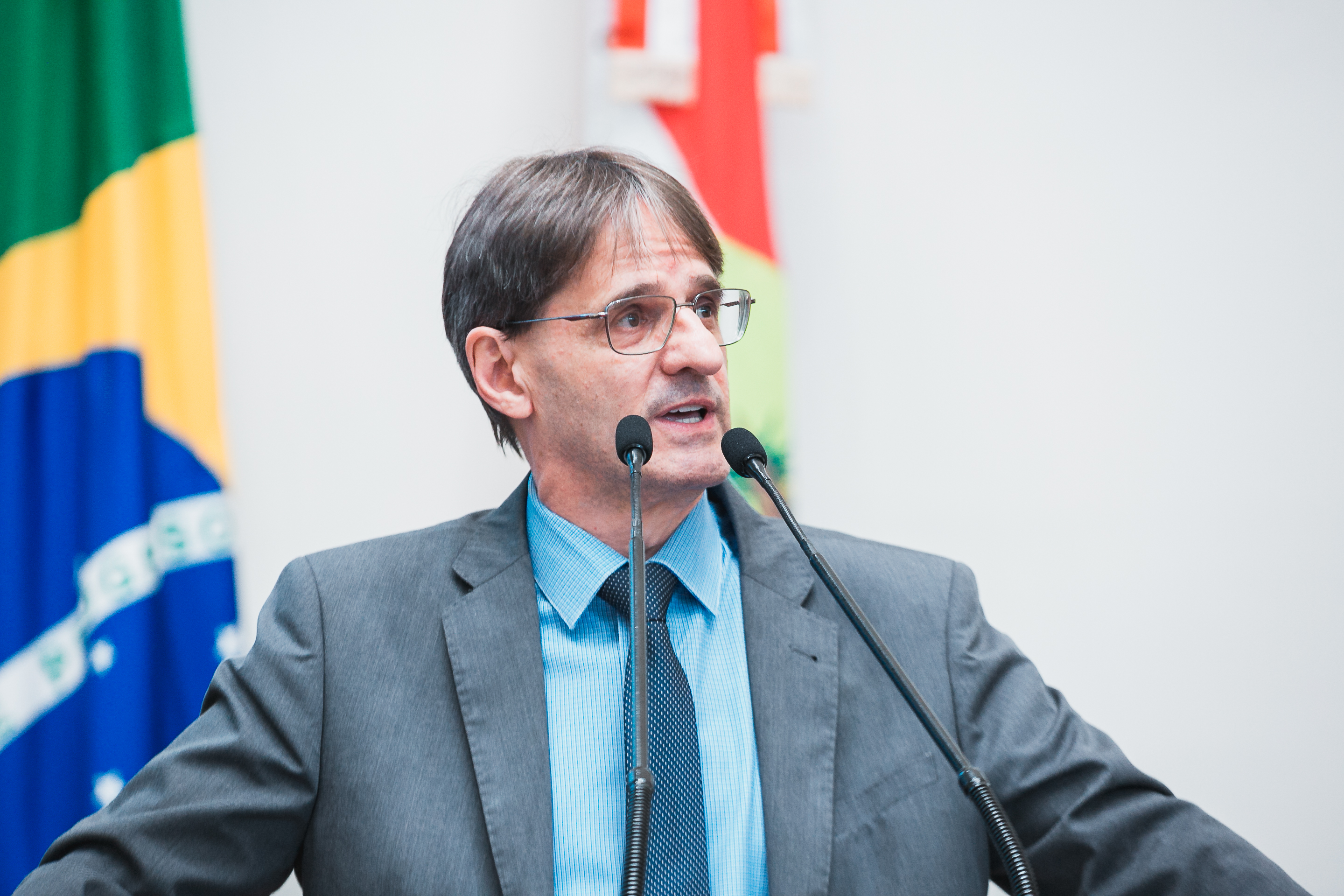 - Deputado Neodi Saretta (PT)