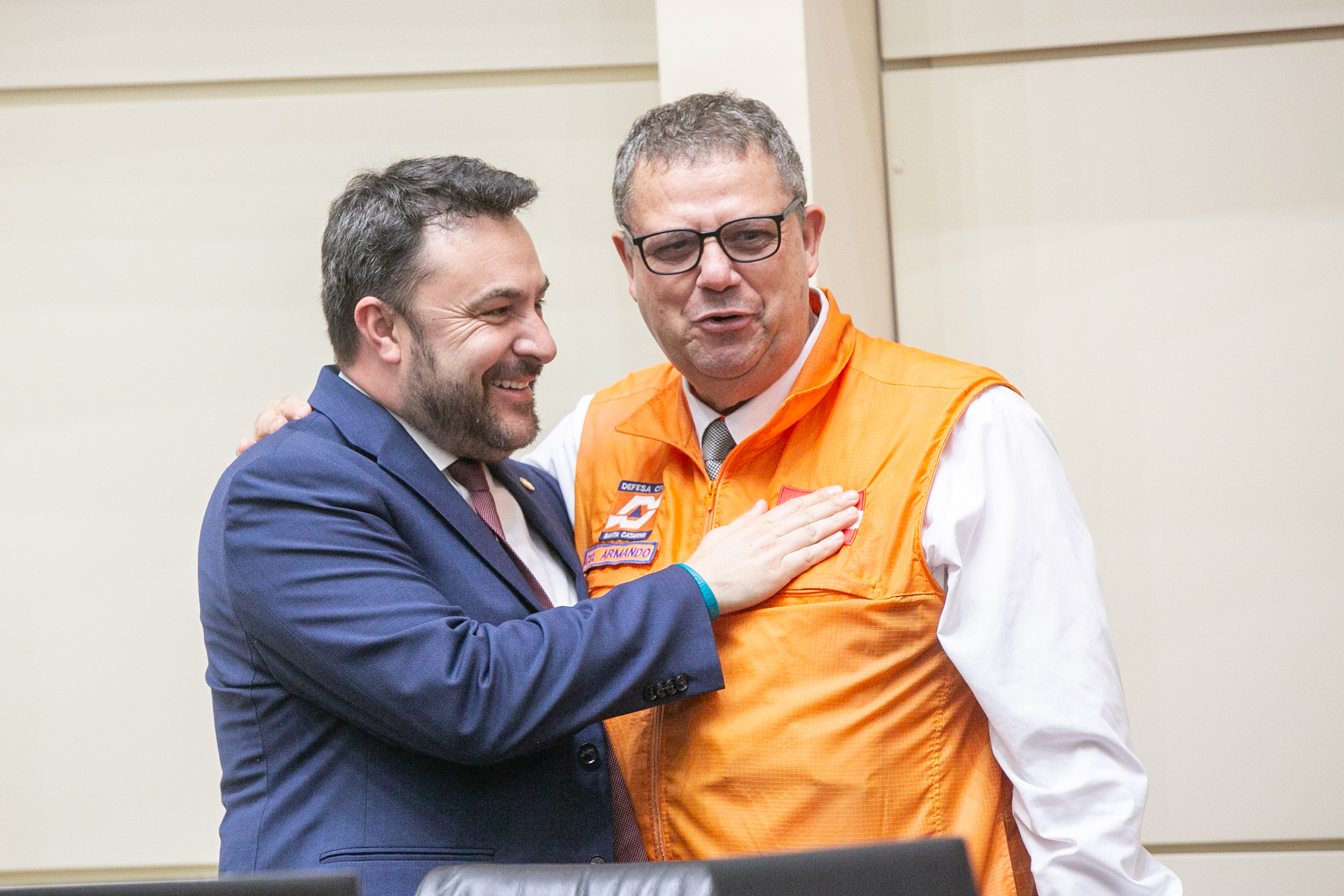 - Deputado Marcius Machado (PL)  Luís Armando Reis -Secretário de Defesa Civil de Santa Catarina