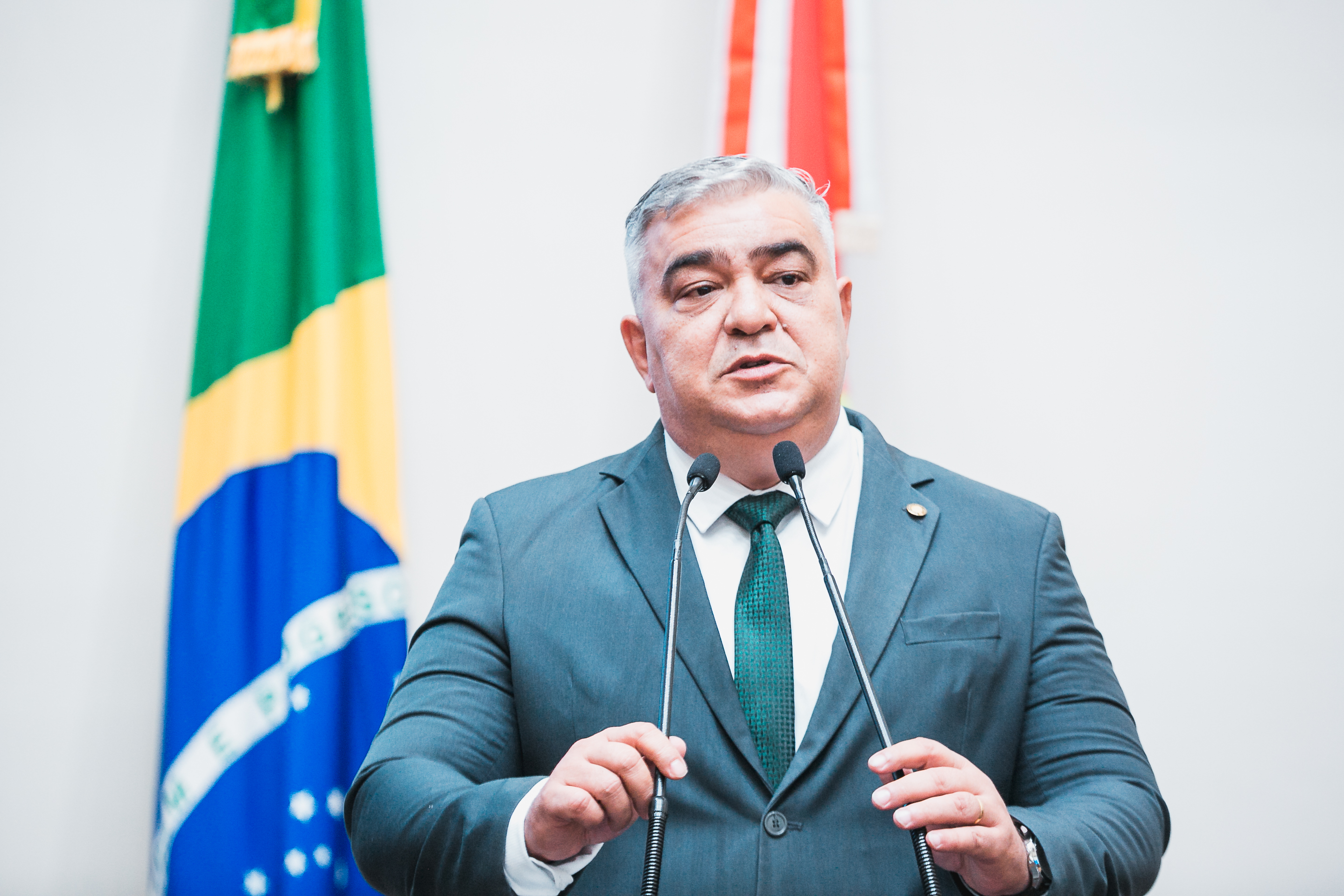 - Deputado Sargento Lima (PL)