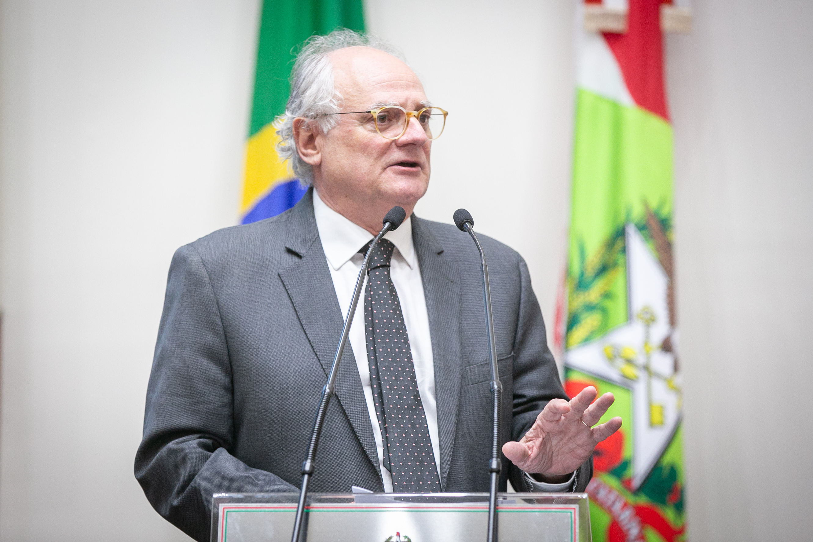 - Deputado Dr. Vicente Caropreso (PSDB)