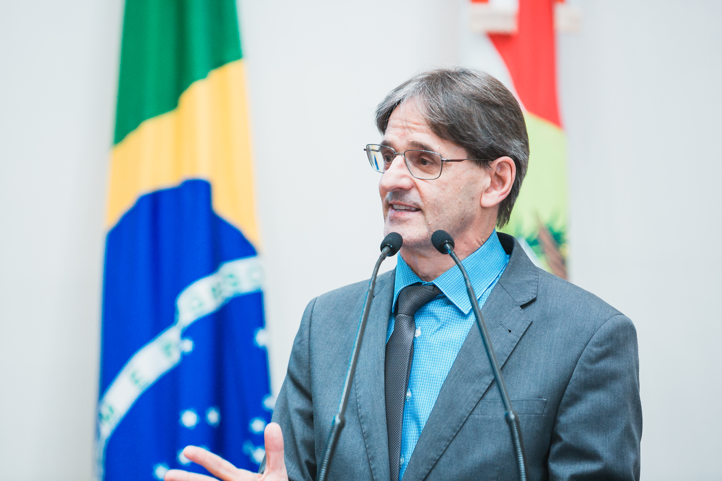 - Deputado Neodi Saretta (PT)