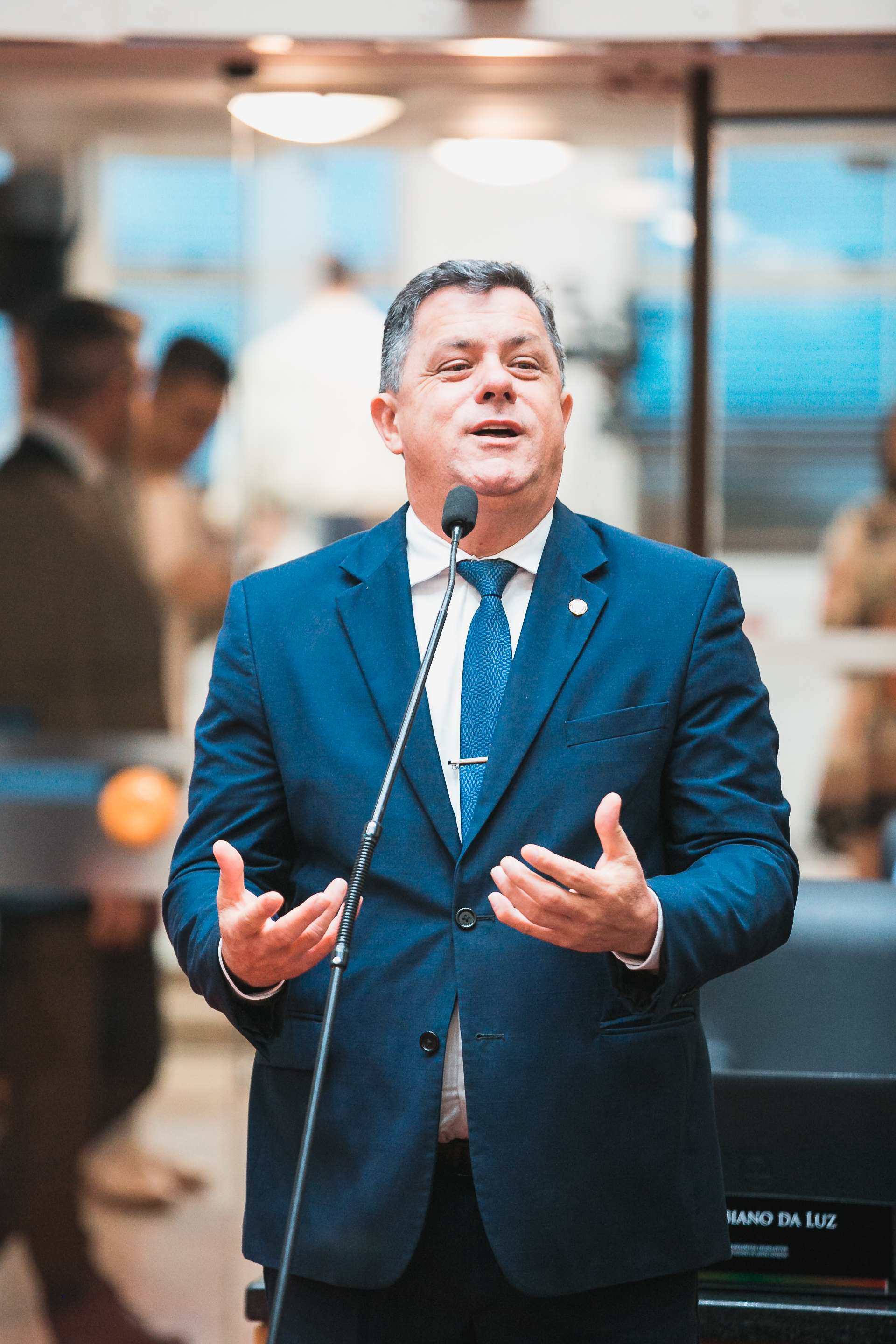 - Deputado Ivan Natz (PL)