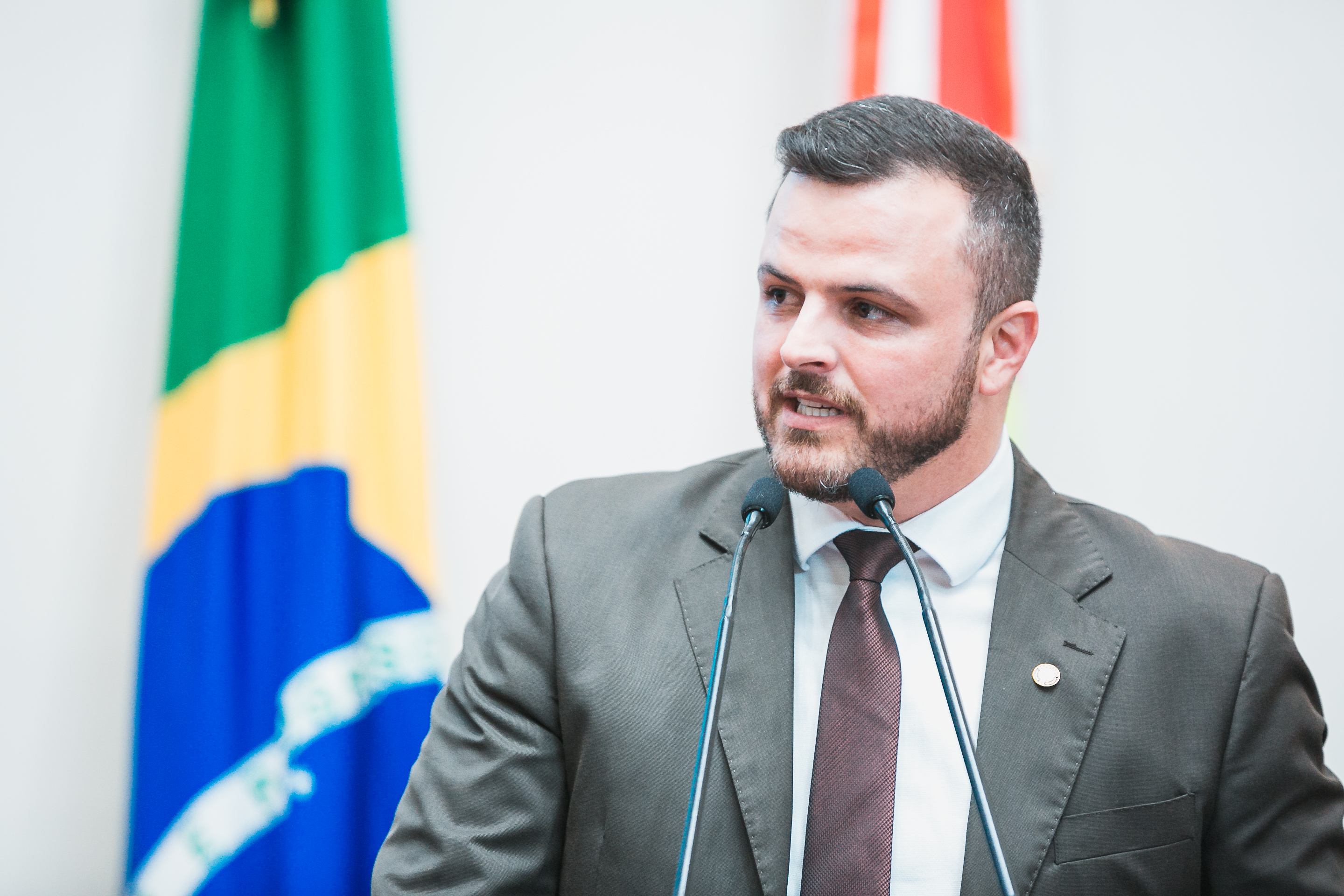 - Deputado Lucas Neves (PODEMOS)